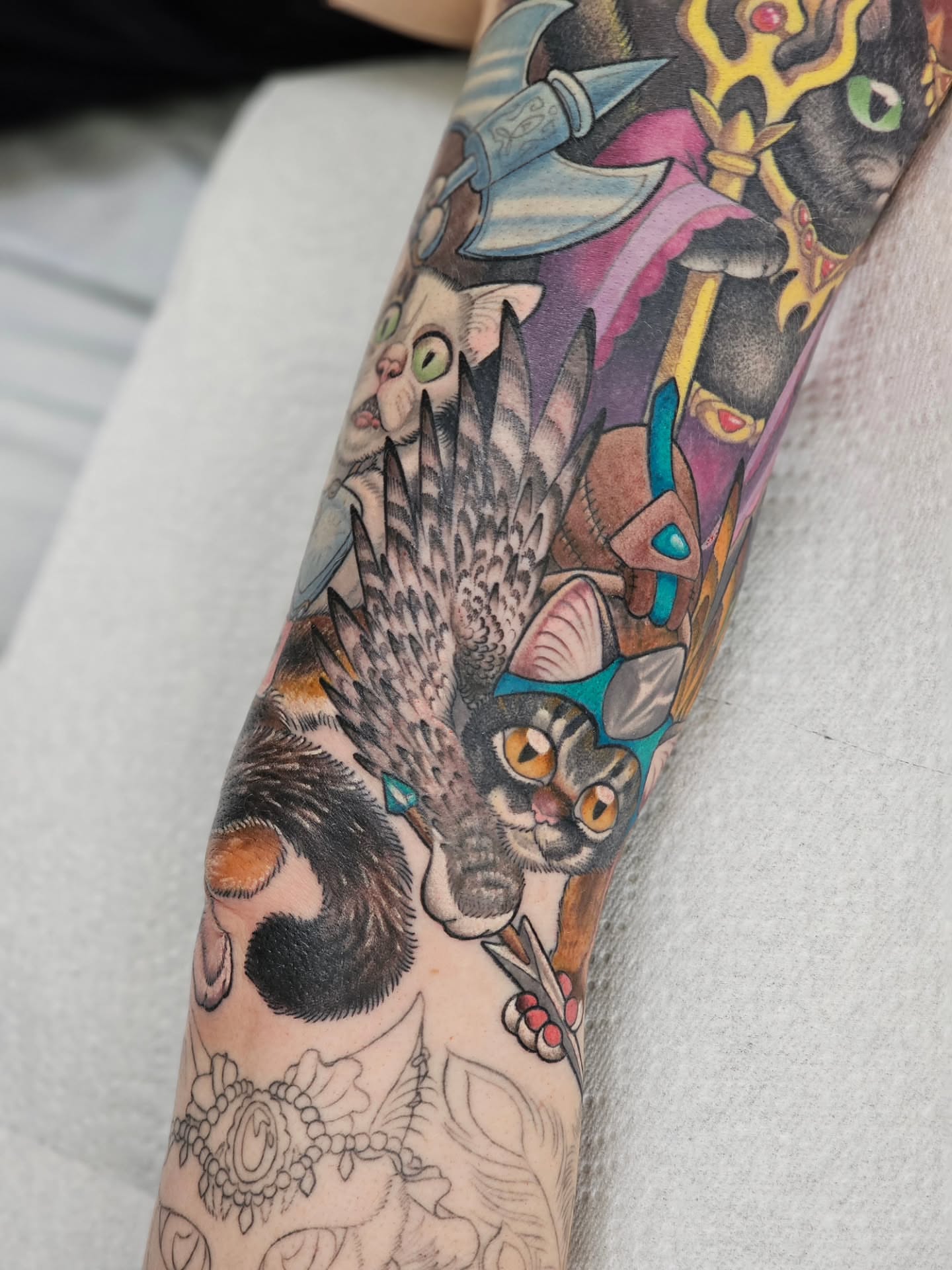 Tattoo by @zombiebellabug — american_traditional, dotwork