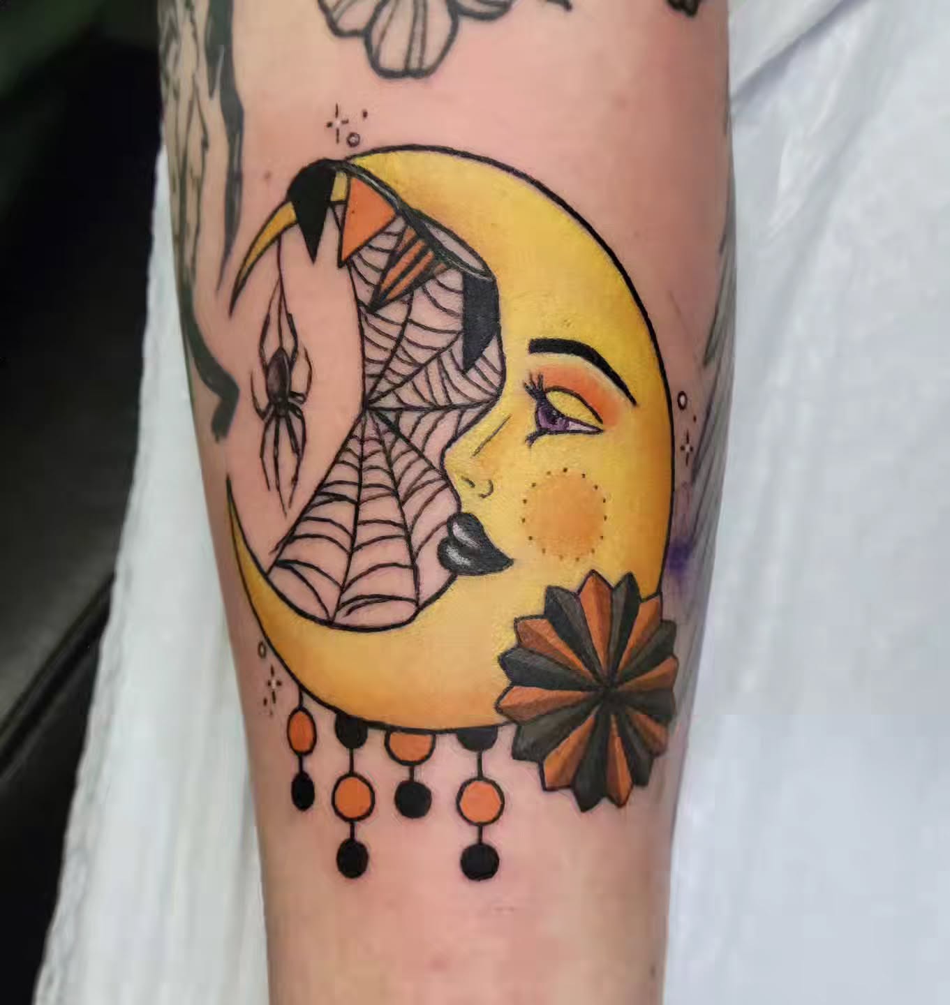 Tattoo by @jessicacz_tattoos — geometric, dotwork
