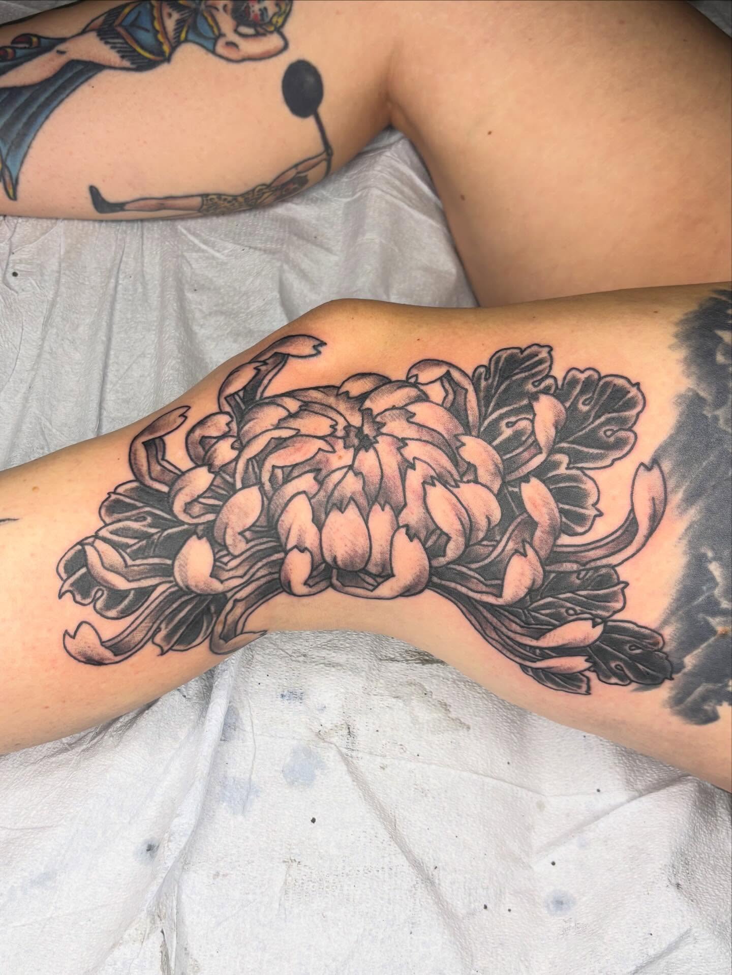 Tattoo by @stefanhagartattooer — black_and_grey