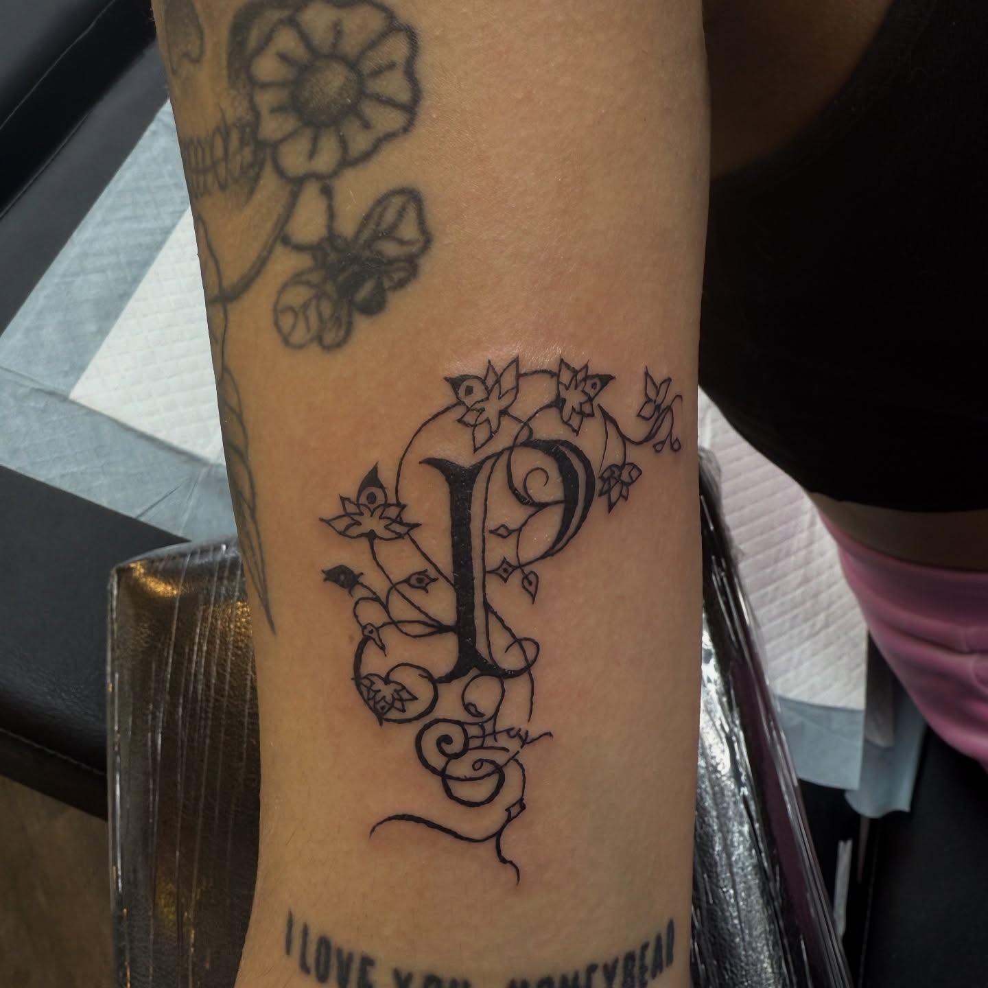Tattoo by @fig_thetattooer — ornamental