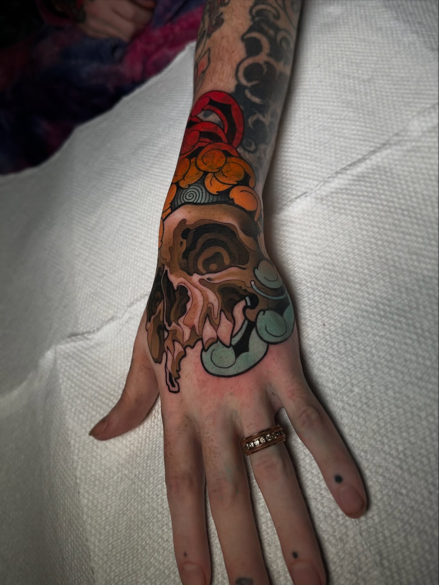 Tattoo by @burtsbenis — japanese_irezumi, dotwork