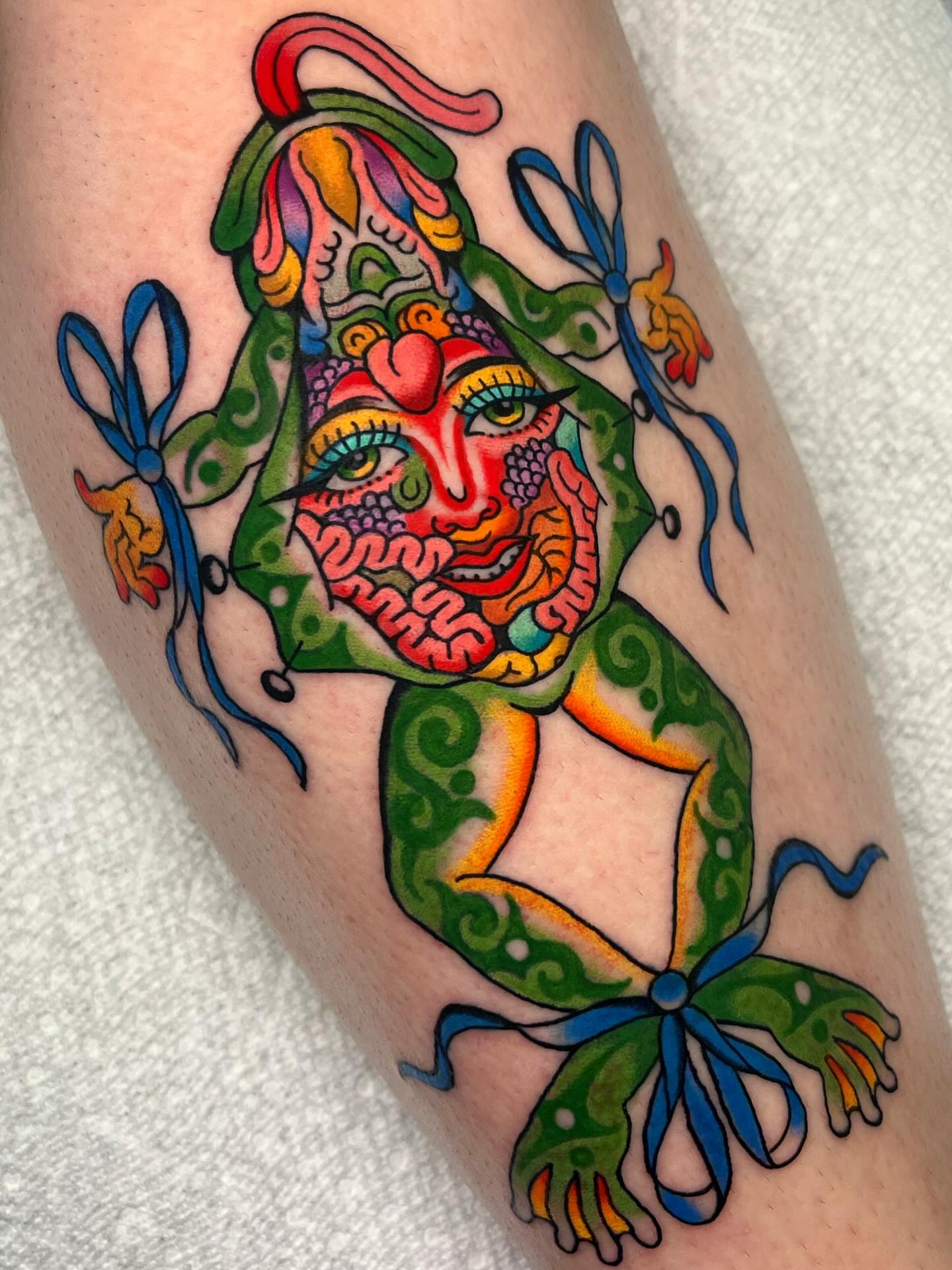 Tattoo by @sweetpeachtattoos — american_traditional, dotwork