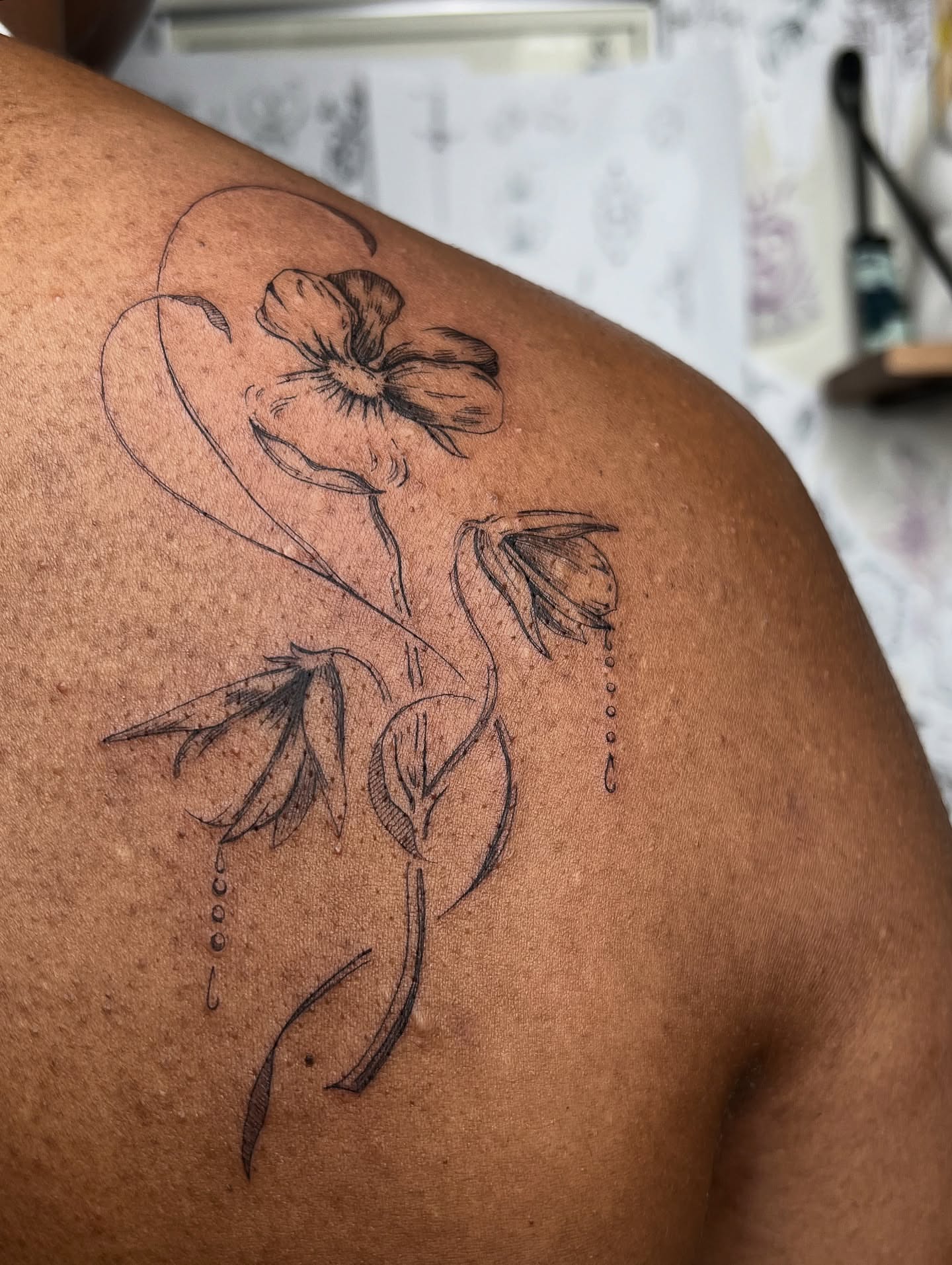 Tattoo by @druzyjewel — black_and_grey