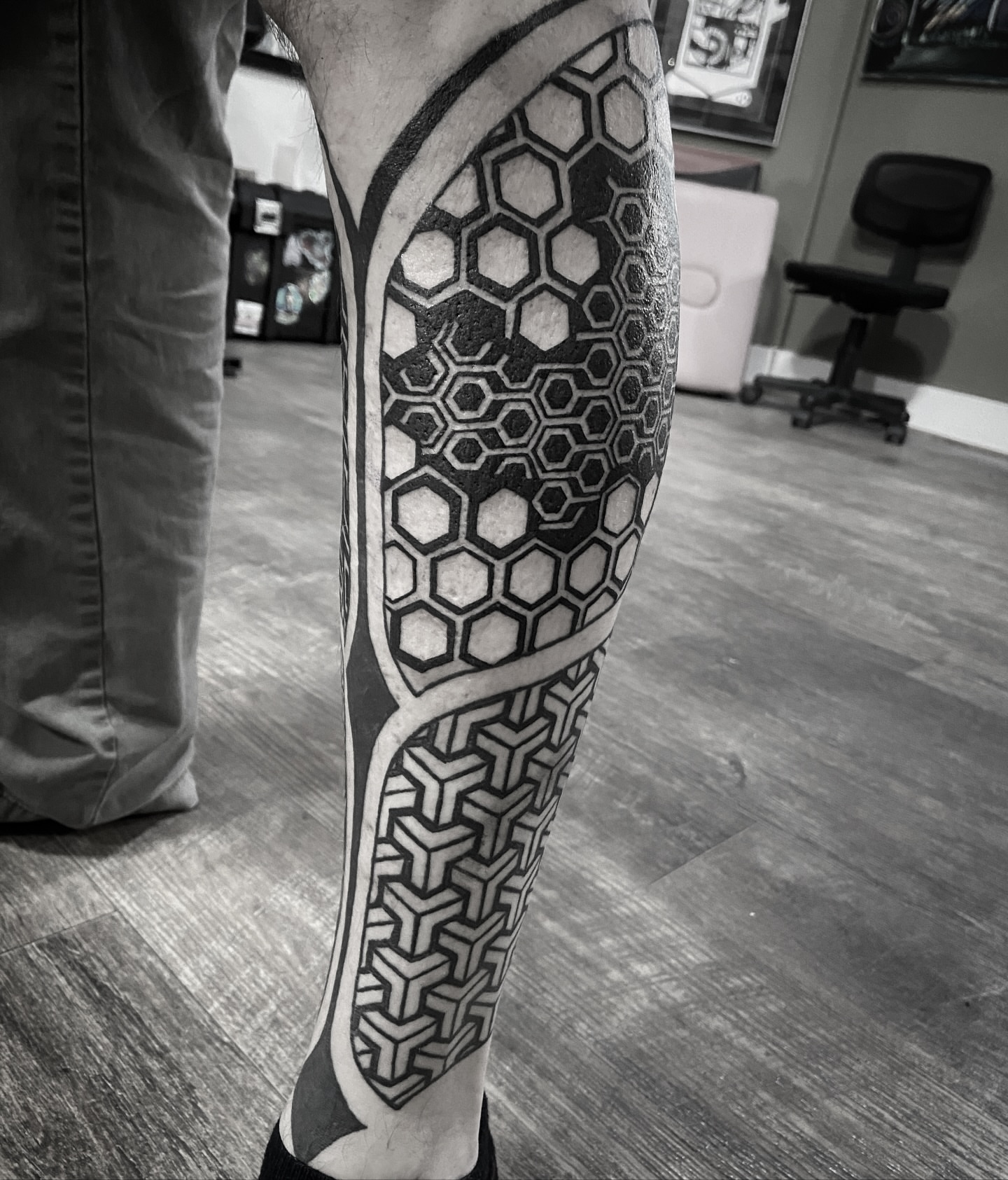 Tattoo by @theblackdottattoo — geometric