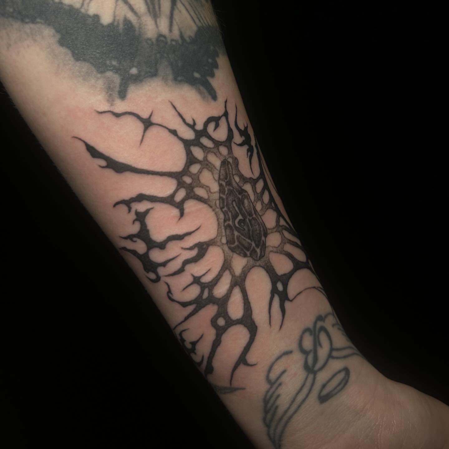 Tattoo by @socratiicrrat — black_and_grey