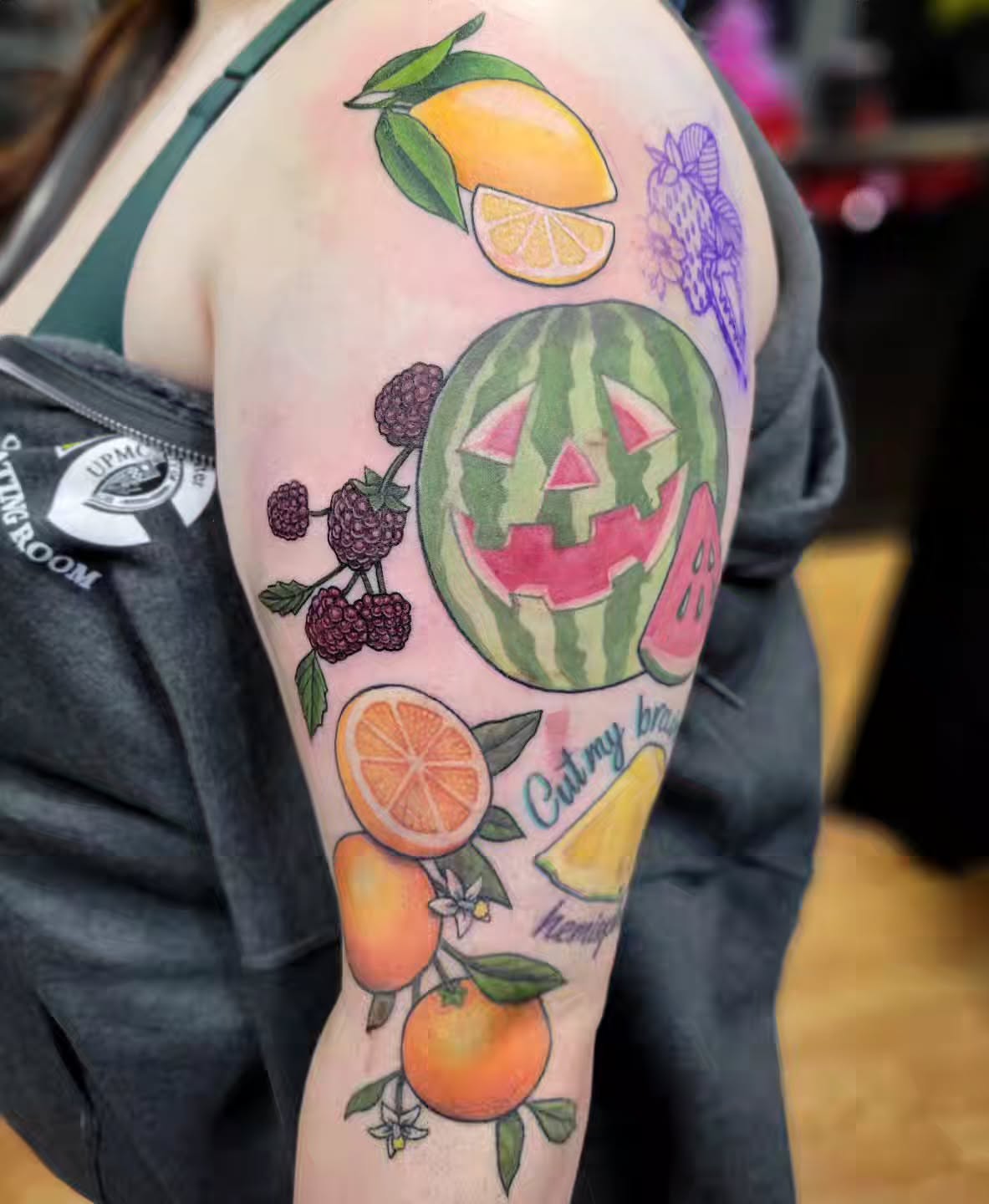 Tattoo by @jessicacz_tattoos — new_school