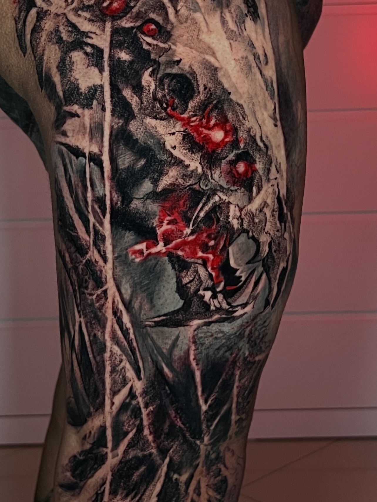 Zombie dark realism tattoo on the thigh by Nestor Palacios