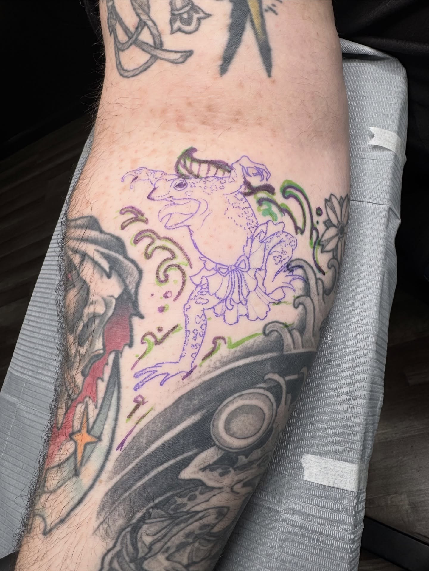 Tattoo by @fragiledagger — american_traditional