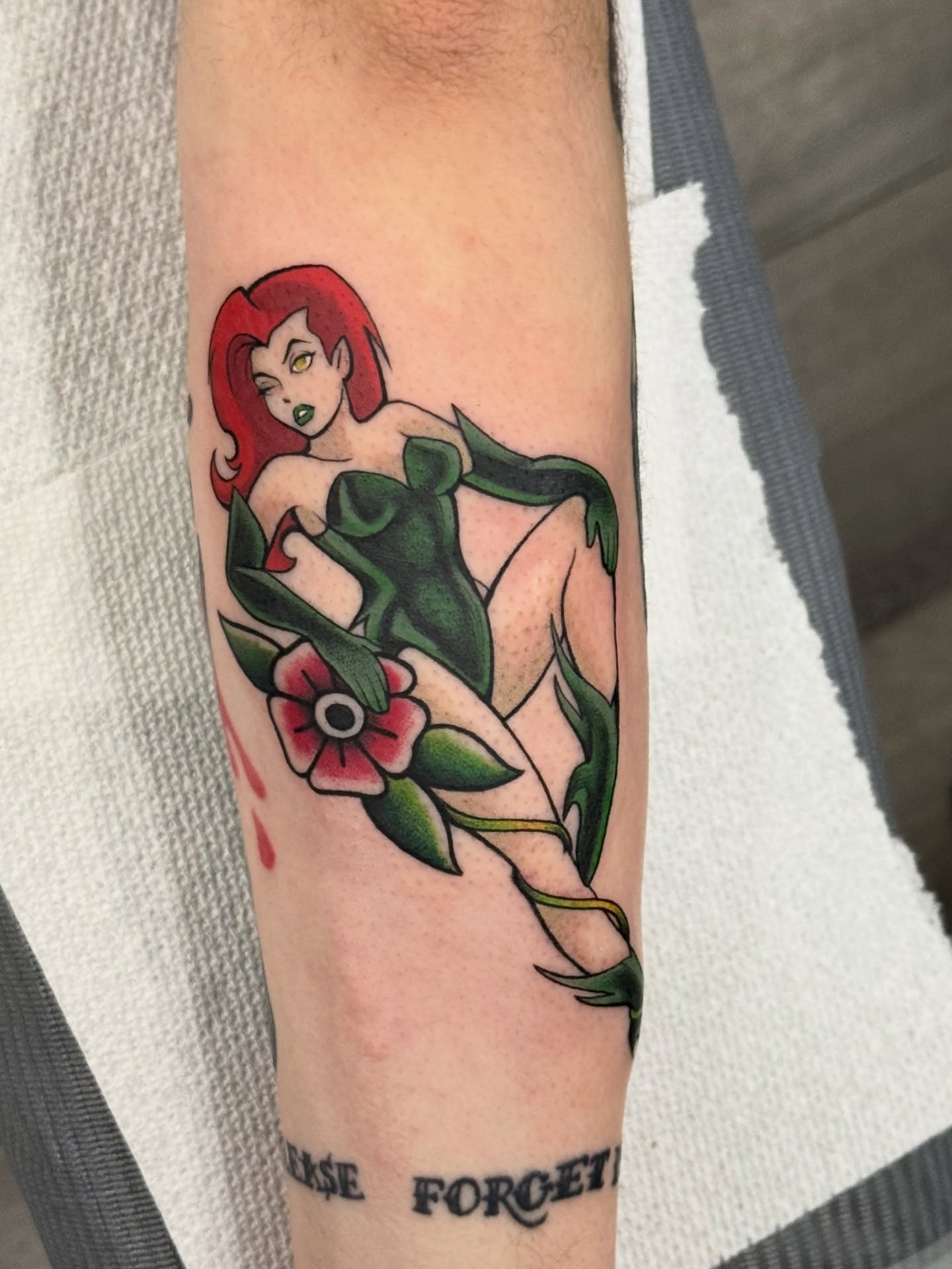 Poison ivy American traditional tattoo on the forearm by HAiZiE