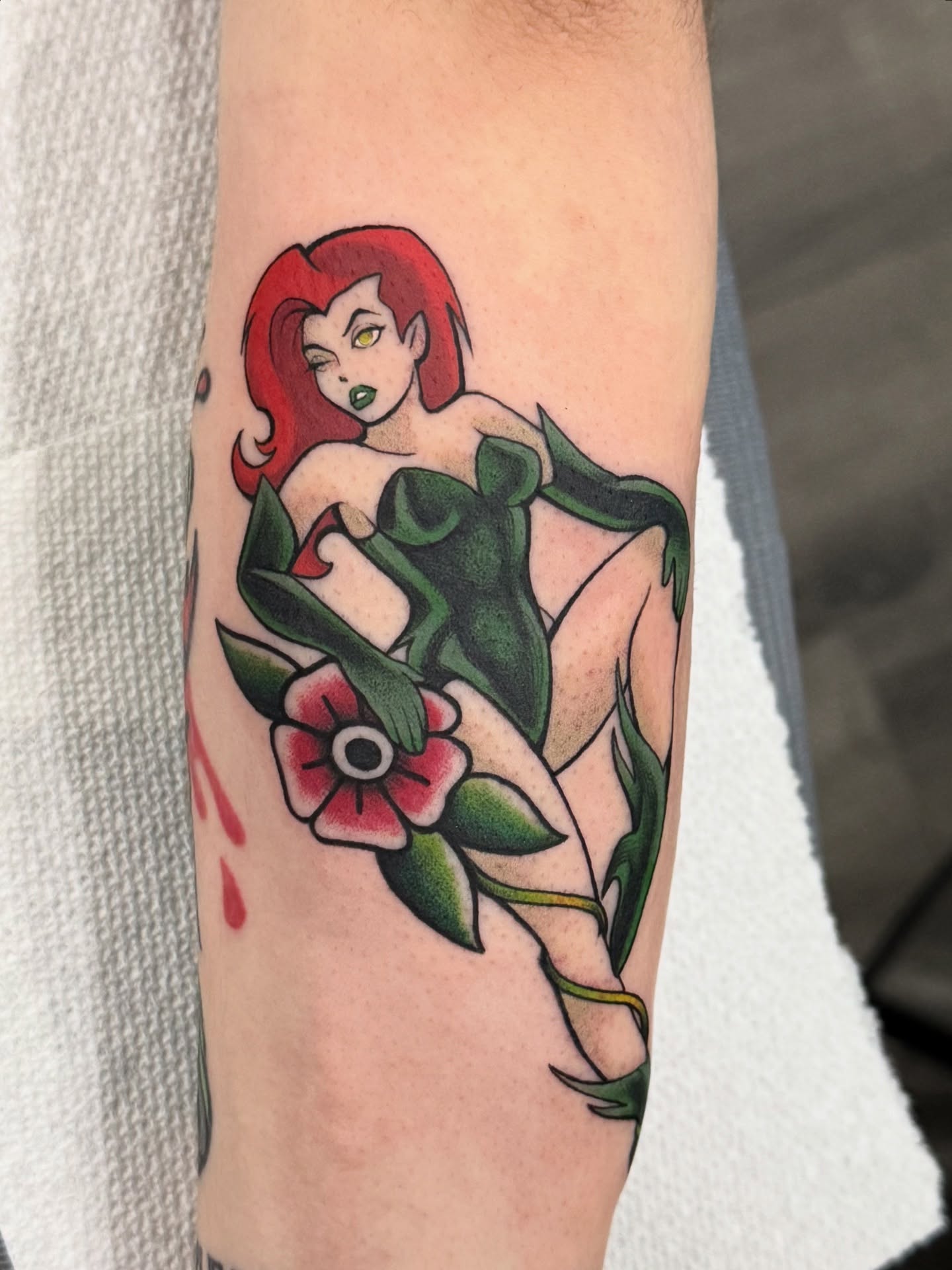 Poison ivy American traditional tattoo on the forearm by HAiZiE