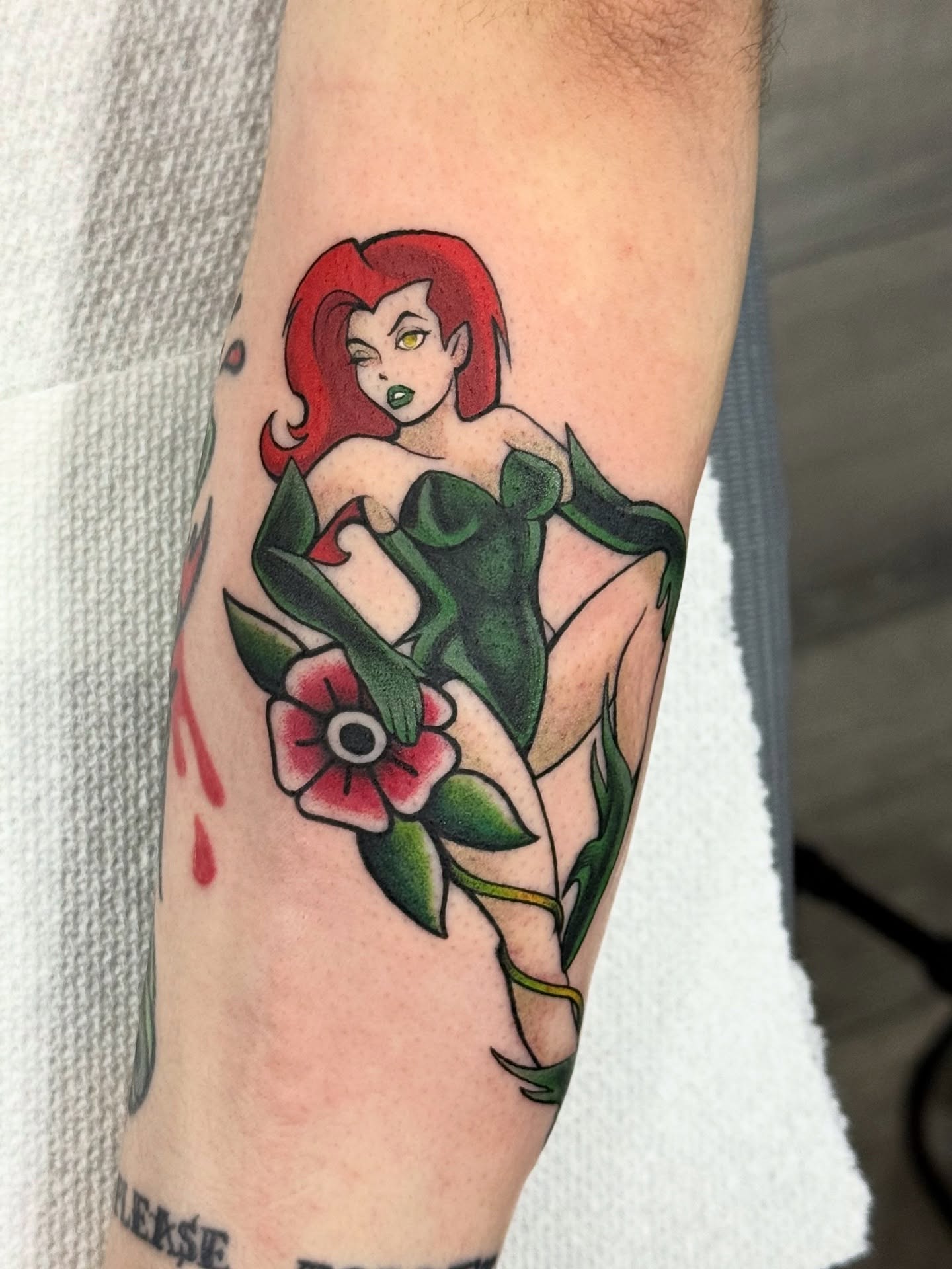 Poison ivy American traditional tattoo on the forearm by HAiZiE