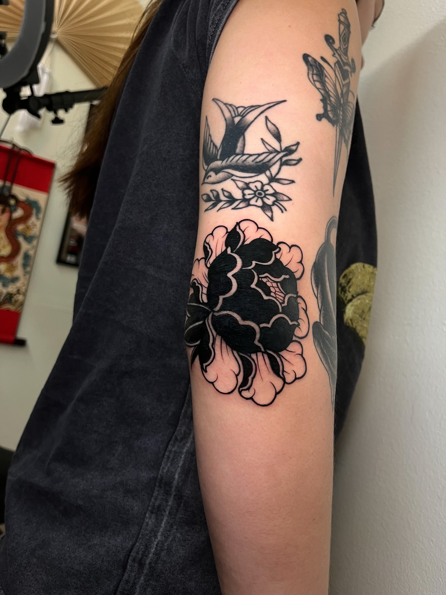 Tattoo by @msbeetattoos β american_traditional