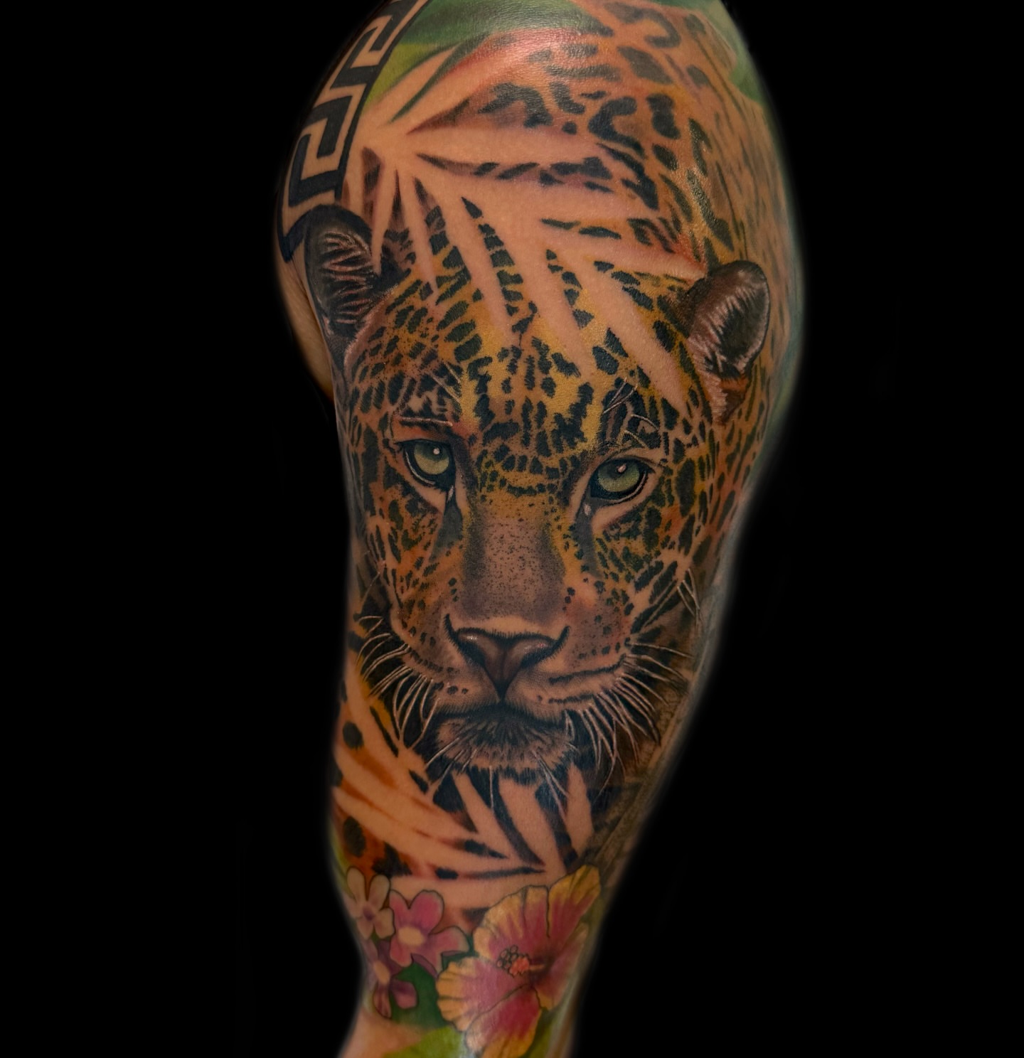 Jaguar realism tattoo on the forearm by 𝓡𝓪𝔂𝓬𝓱𝓲𝓵𝓵 [ᴛᴀᴛᴛᴏᴏ ᴀʀᴛɪꜱᴛ] 💚