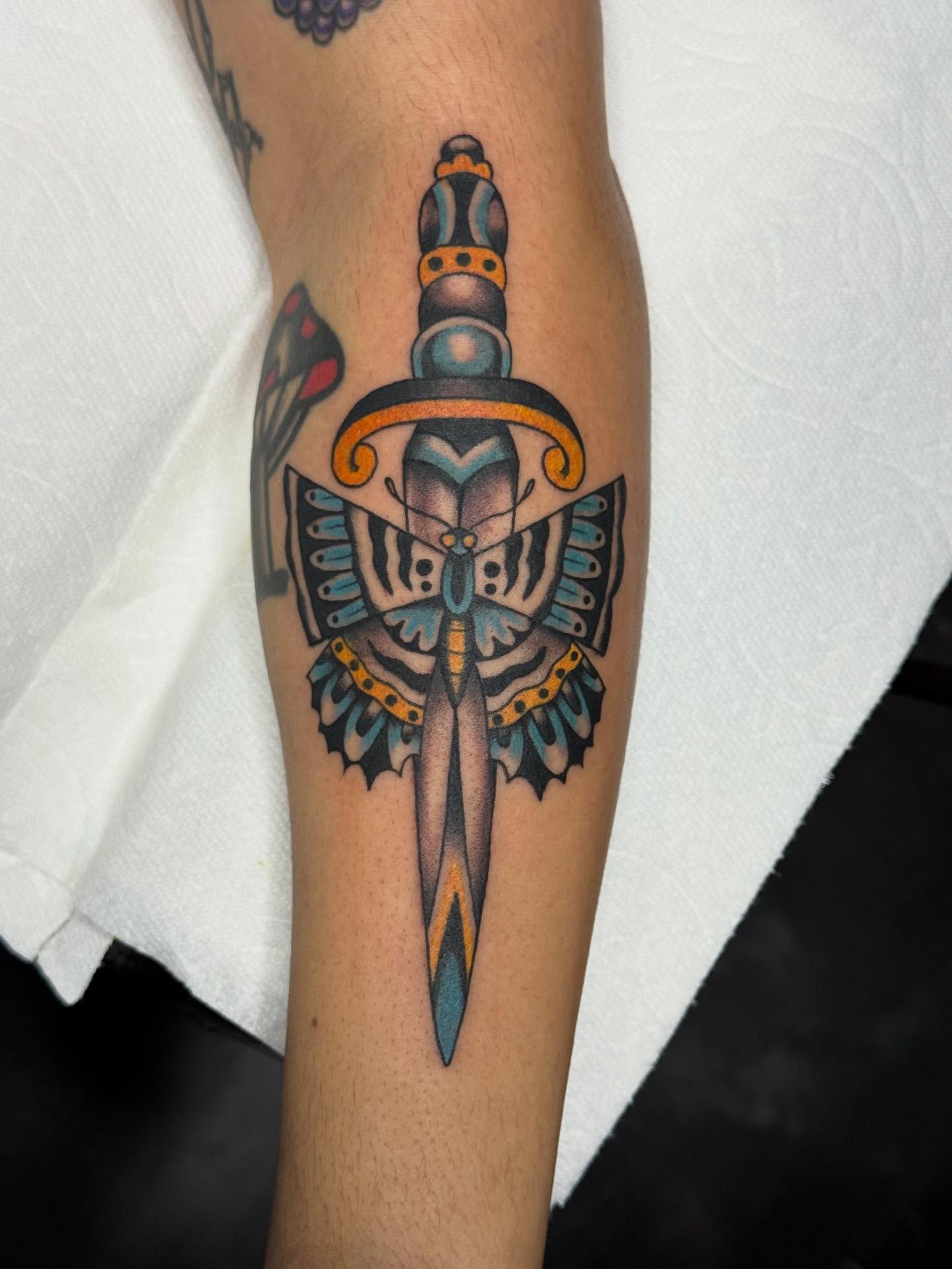 Tattoo by @medea.tattooer β american_traditional, geometric