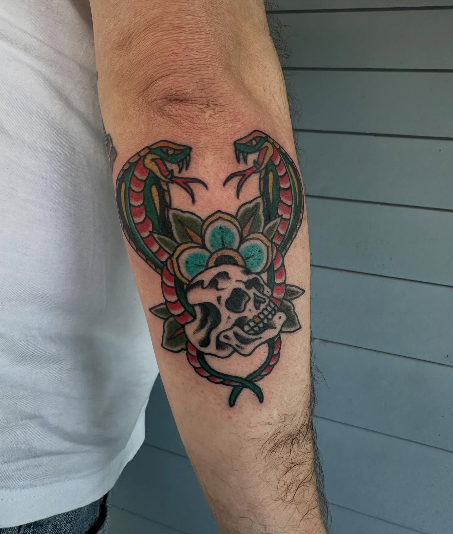 Tattoo by @whitneycreeptattoos โ american_traditional