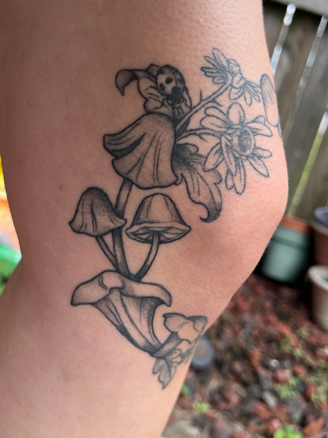 Tattoo by @lyndzee_ — black_and_grey