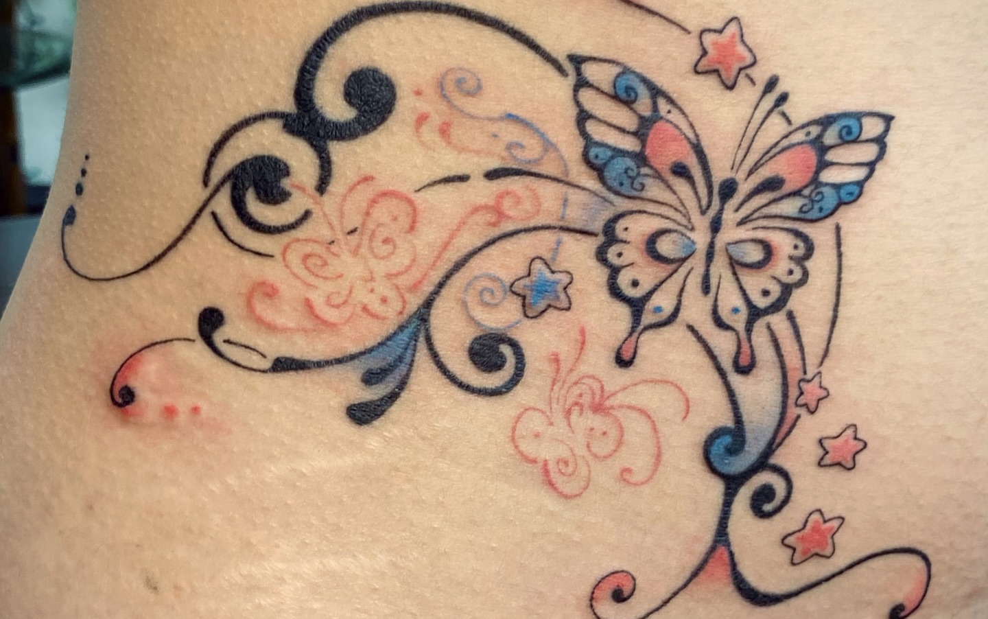 Tattoo by @pukeonmemilo — new_school, ornamental