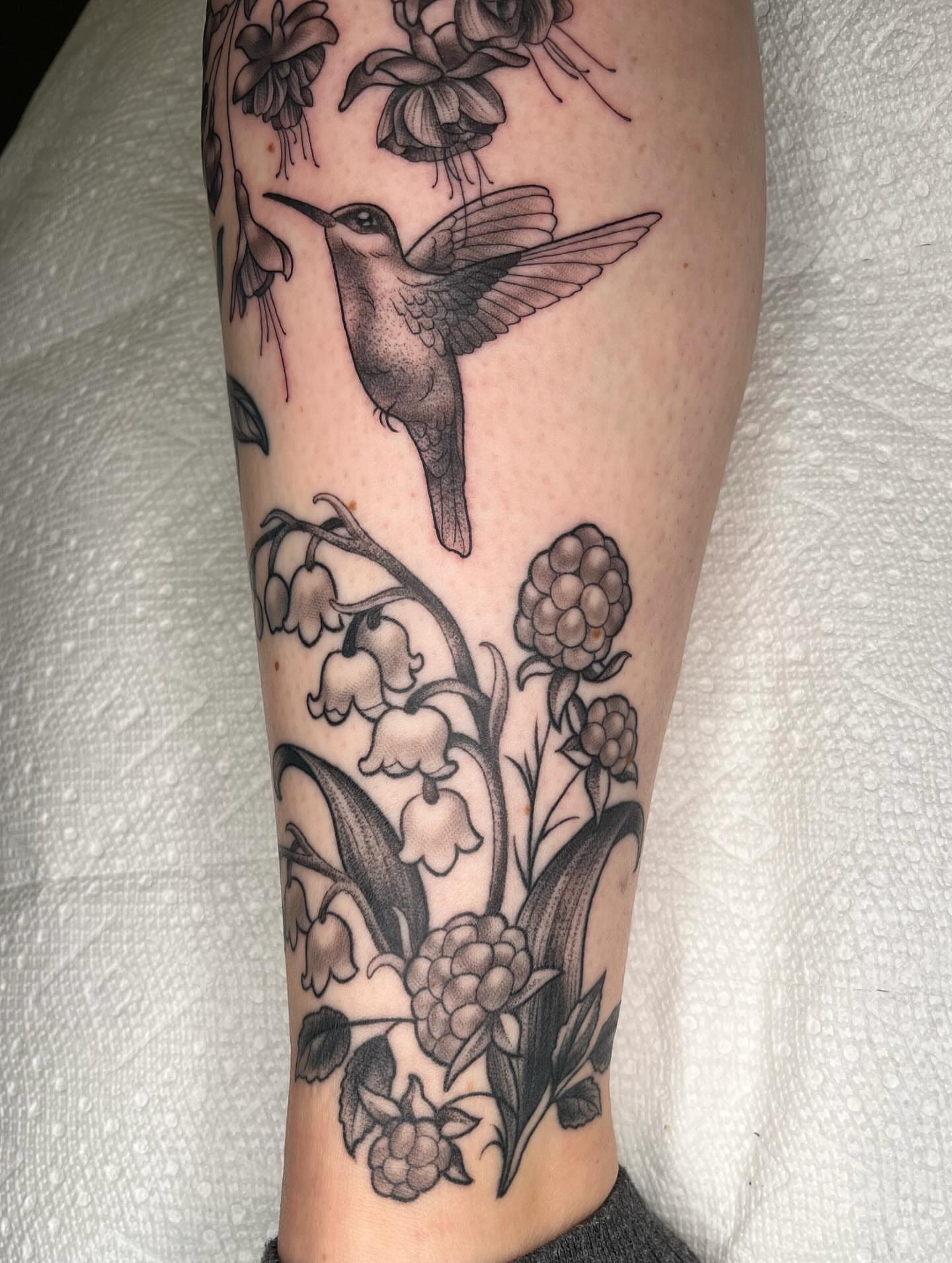 Tattoo by @emidoesart — black_and_grey