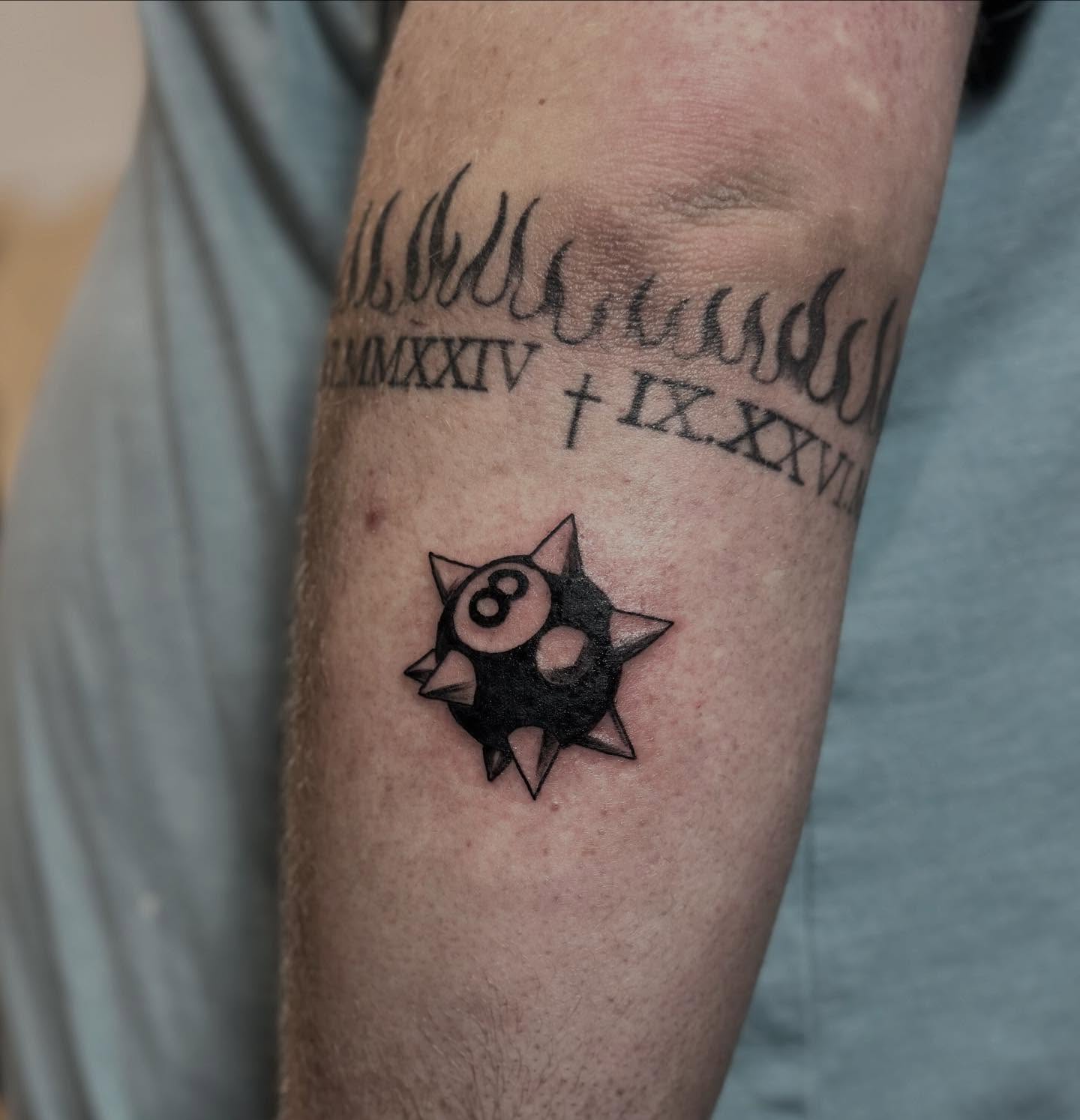 Tattoo by @jewelstattoos_ — black_and_grey