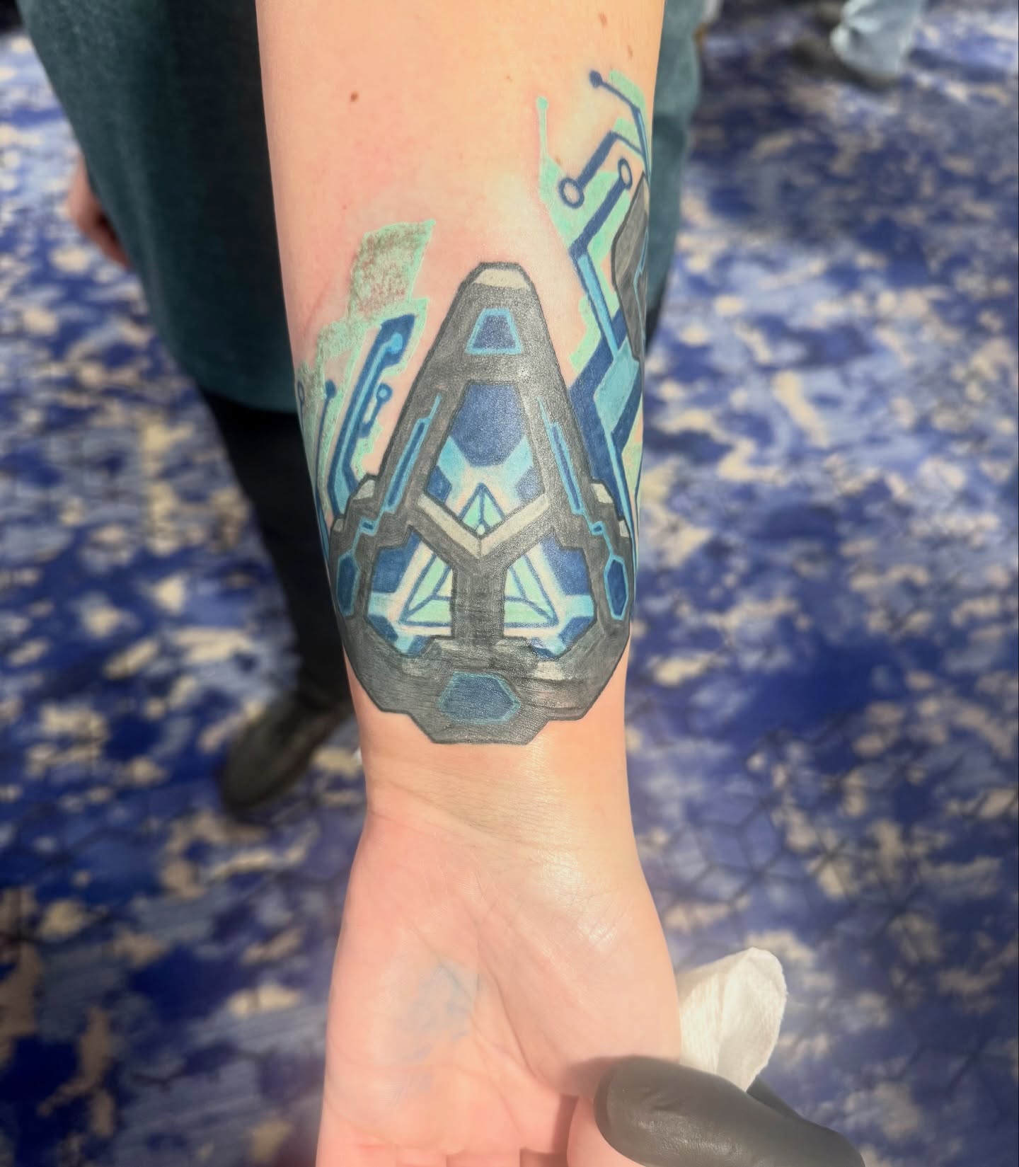 Tattoo by @injectintelligence — geometric