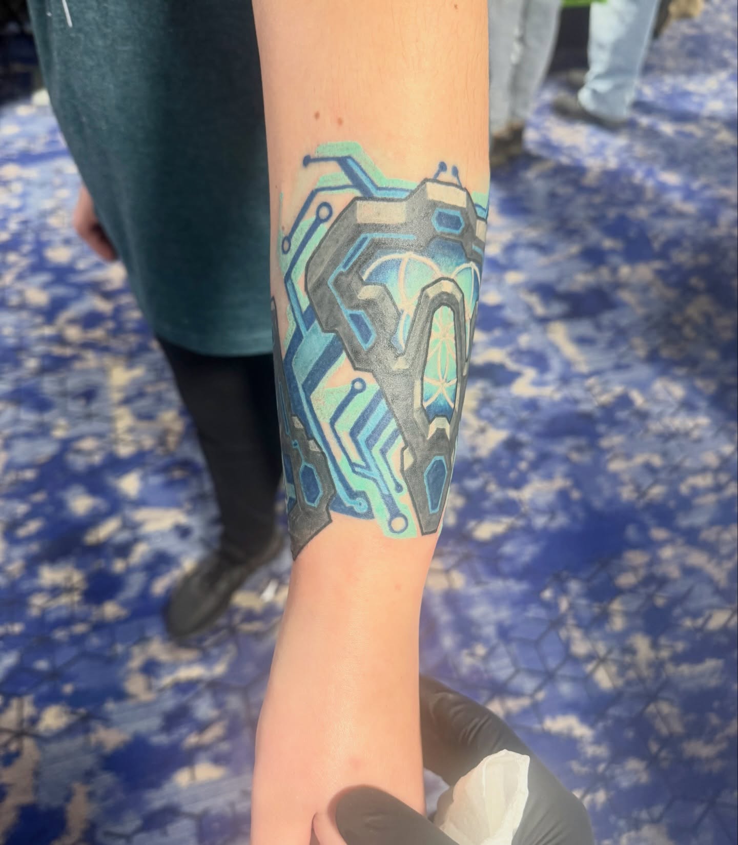 Tattoo by @injectintelligence — geometric