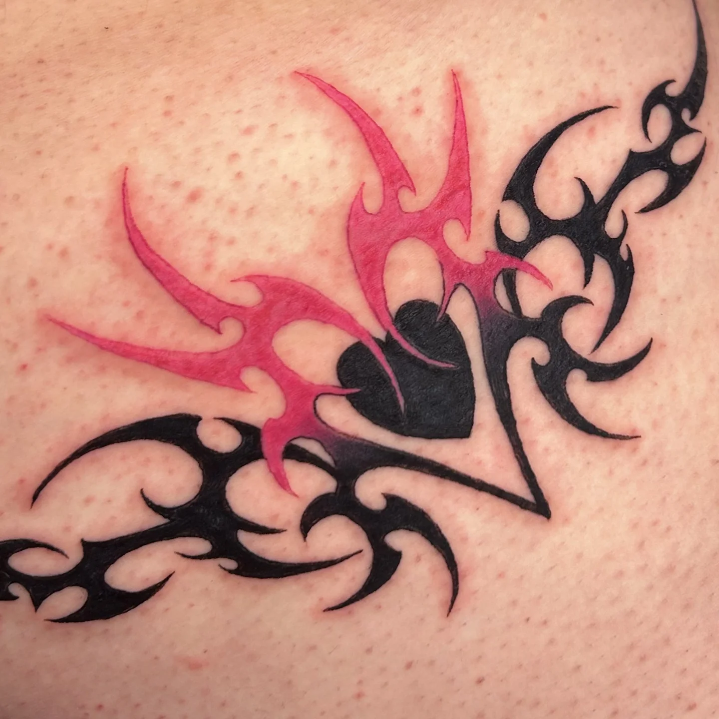 Tattoo by @chloemarietattoos โ tribal