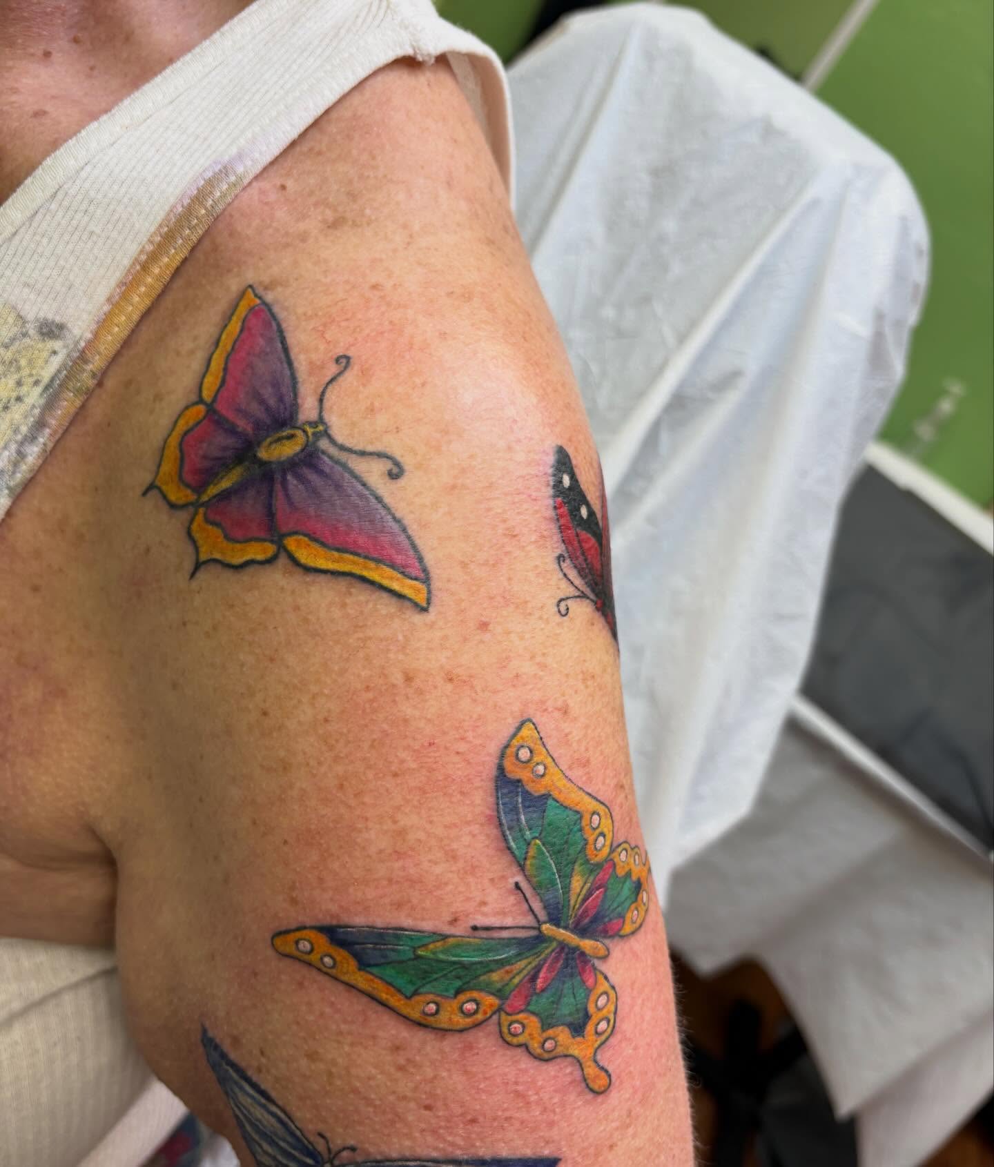 Tattoo by @meltrusty.taxtoos — new_school