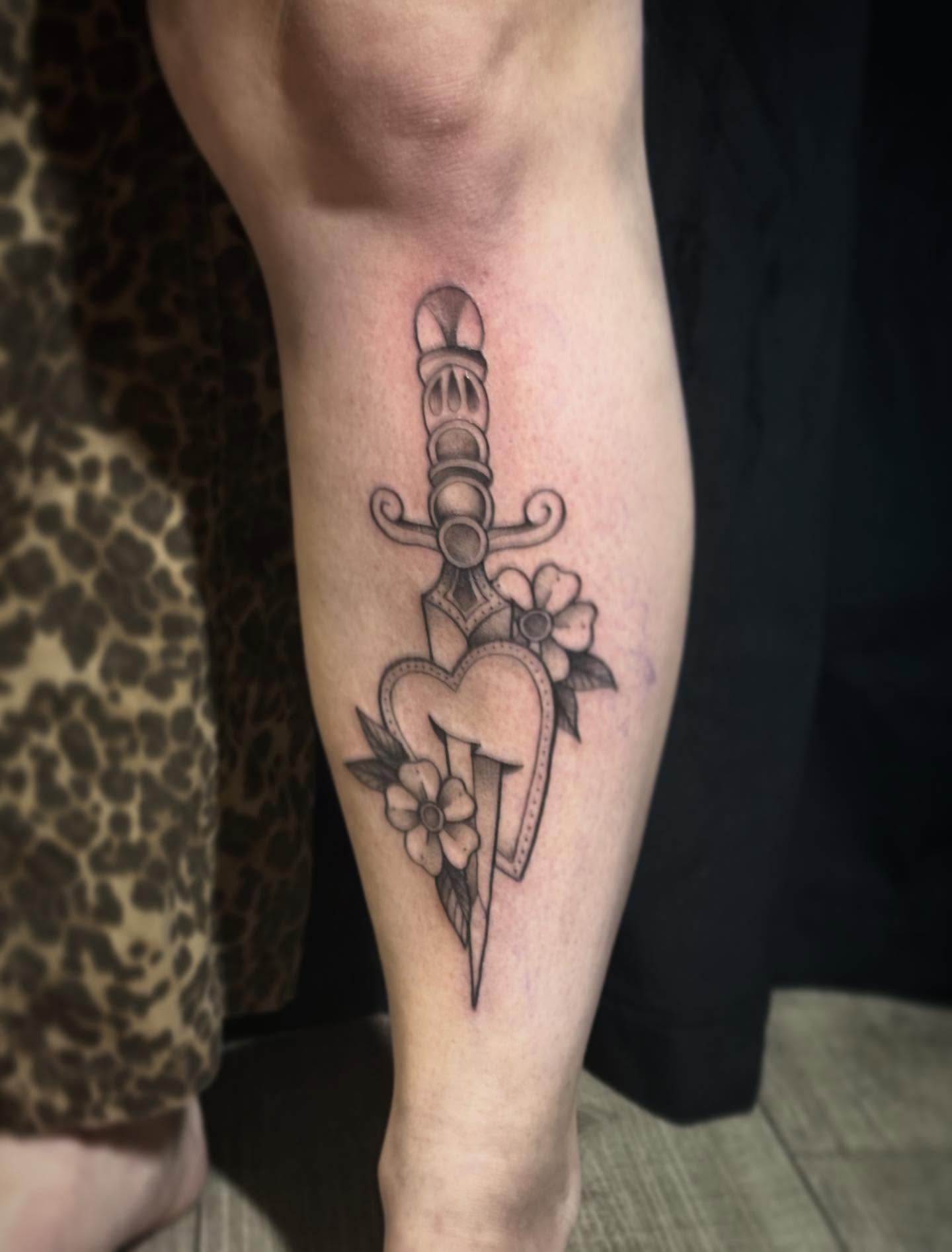 Tattoo by @finelinesbylena — black_and_grey
