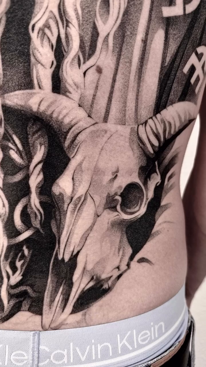 Ram skull realism tattoo by sacramento tattoo CA