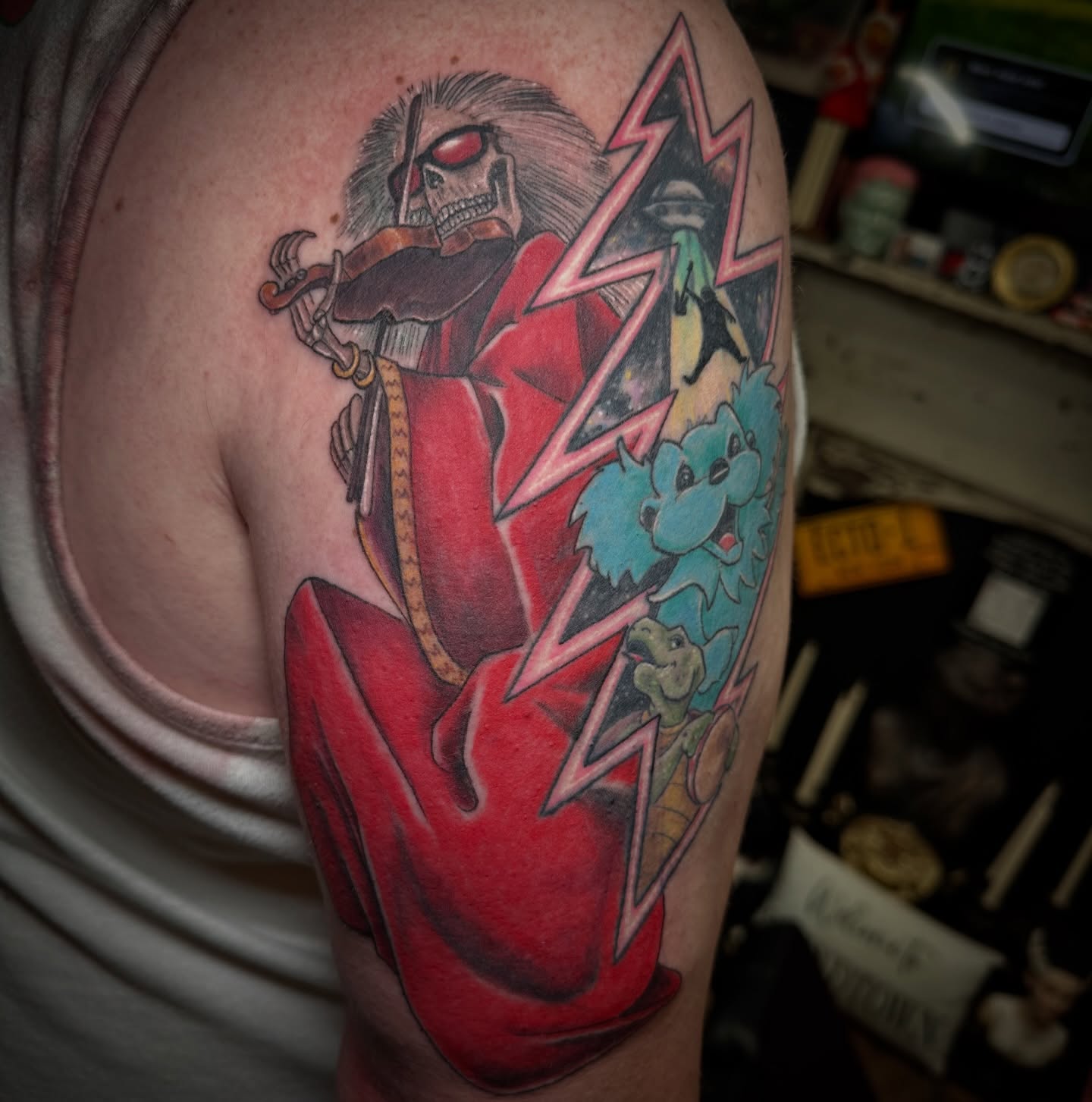 Tattoo by @chrisgraytattoos — neo_traditional, realism