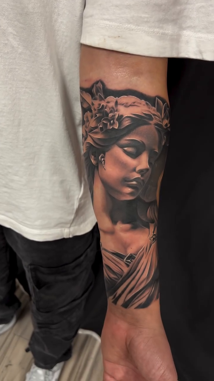 Portrait of a woman realism tattoo by Thomas Conard