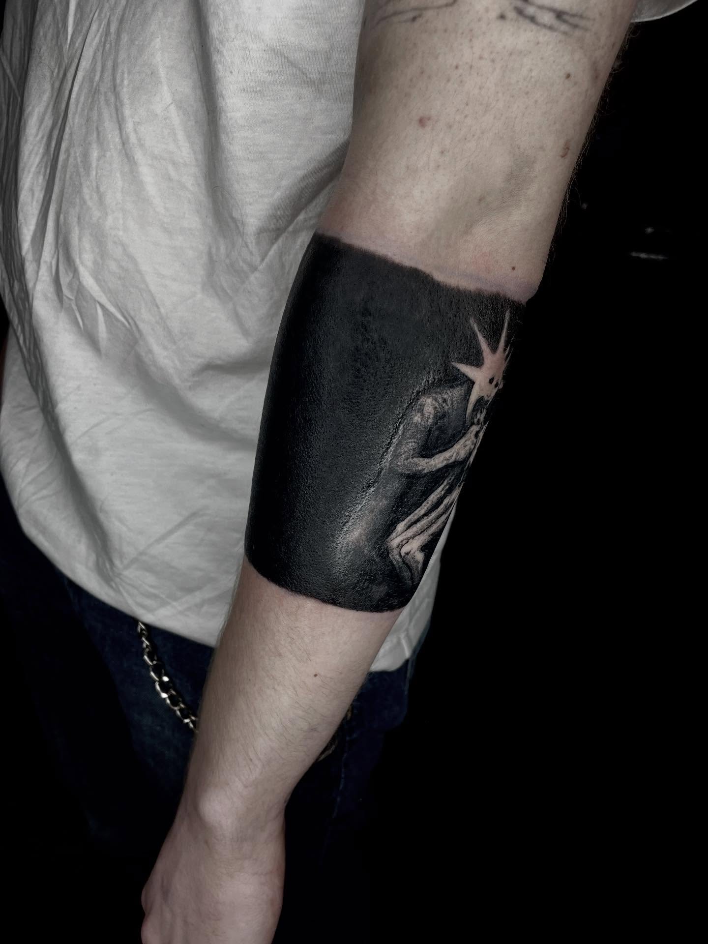 Tree and star black and grey tattoo on the forearm by Dev