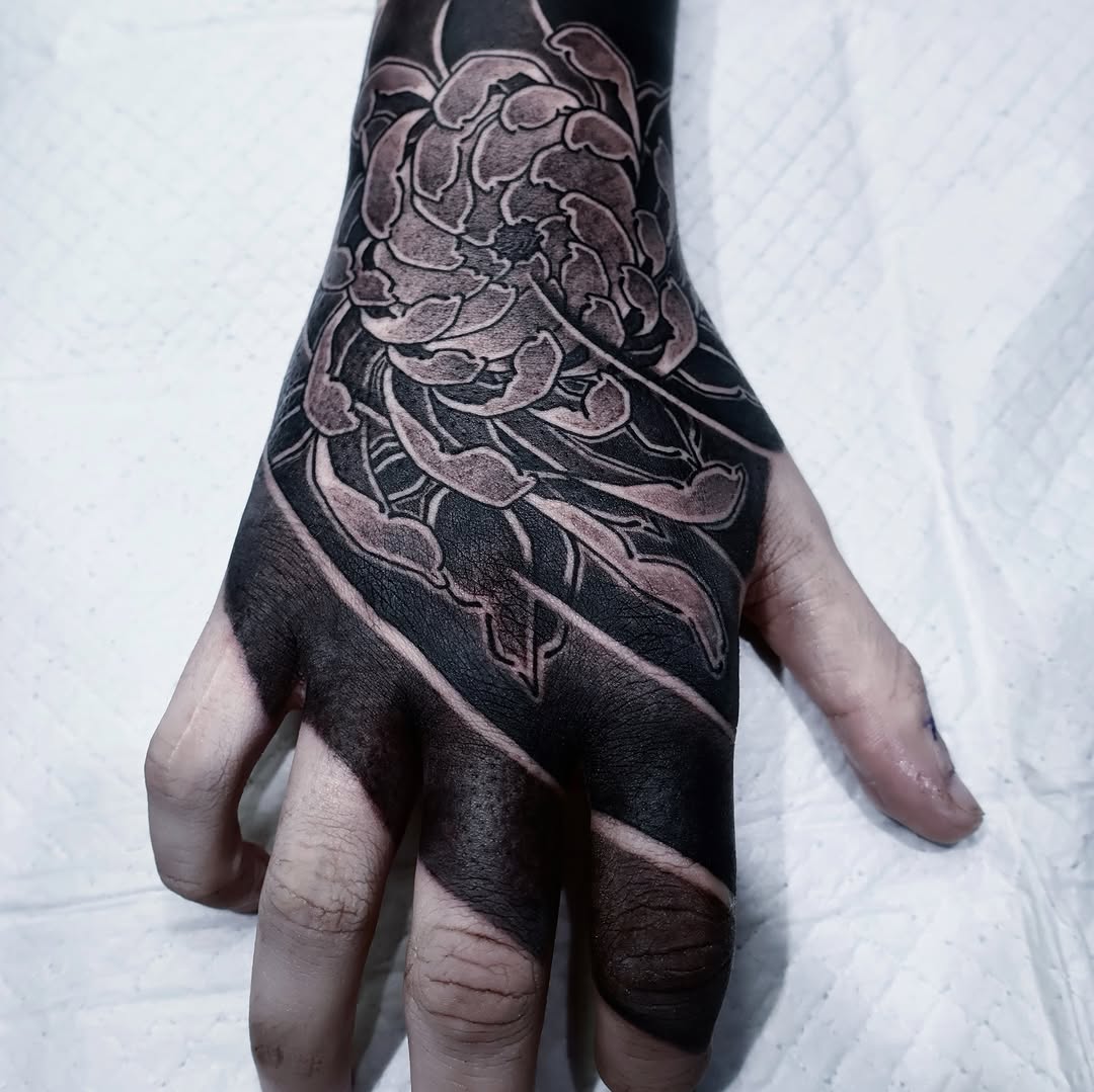 Tattoo by @noir_by_jm — blackwork, japanese_irezumi