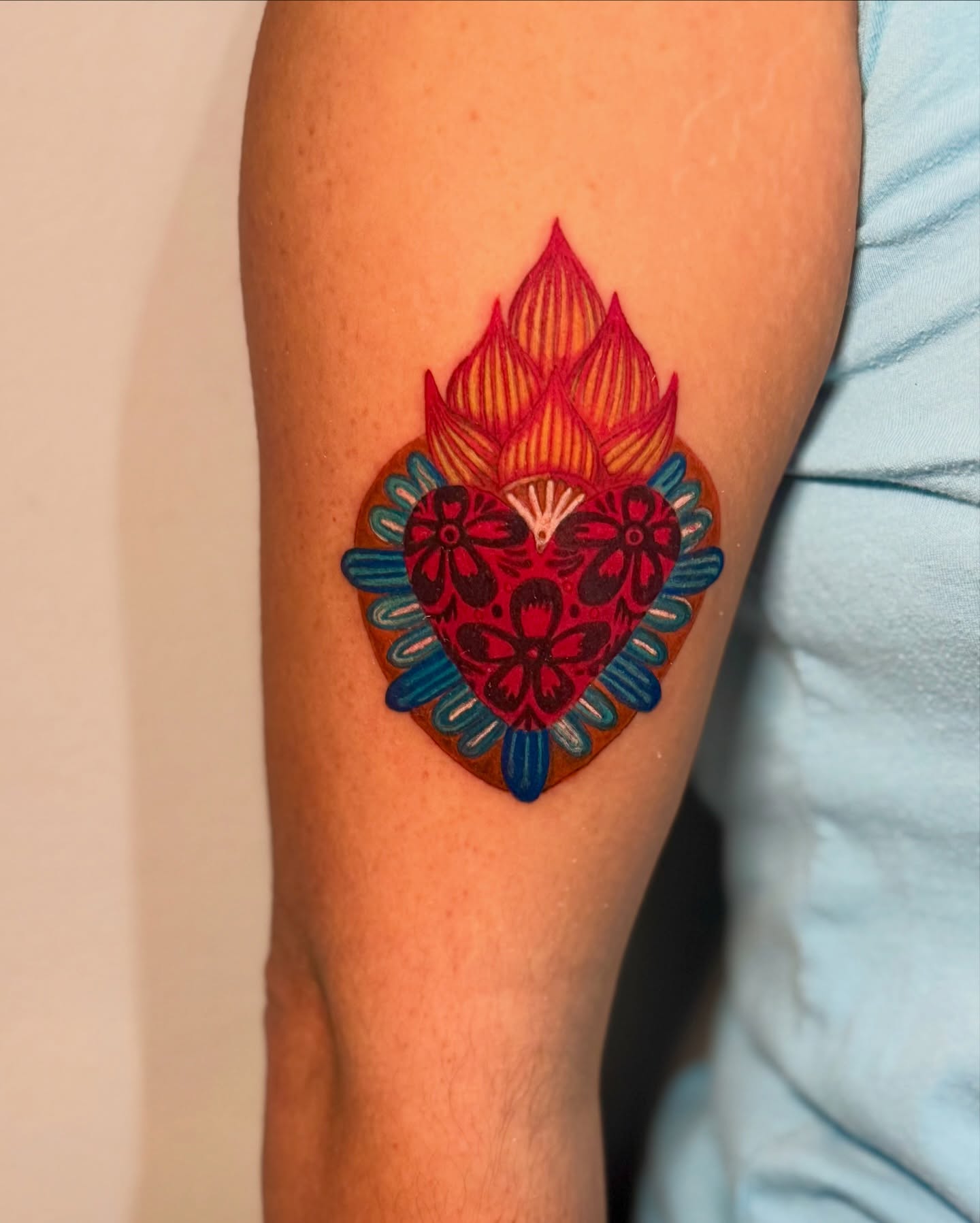 Tattoo by @irisarelart — new_school, ornamental