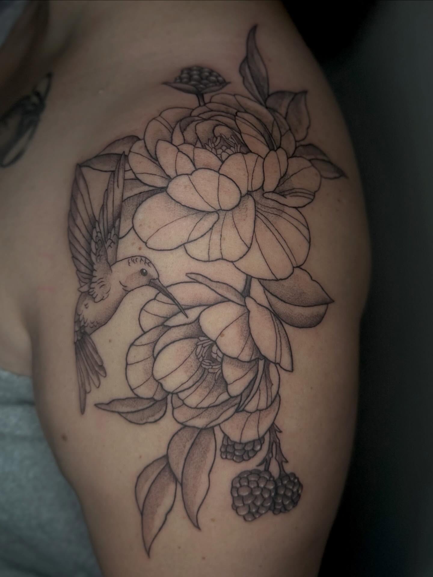 Peony and hummingbird black and grey tattoo on the shoulder by Brandi 🕷, Mentor, Ohio