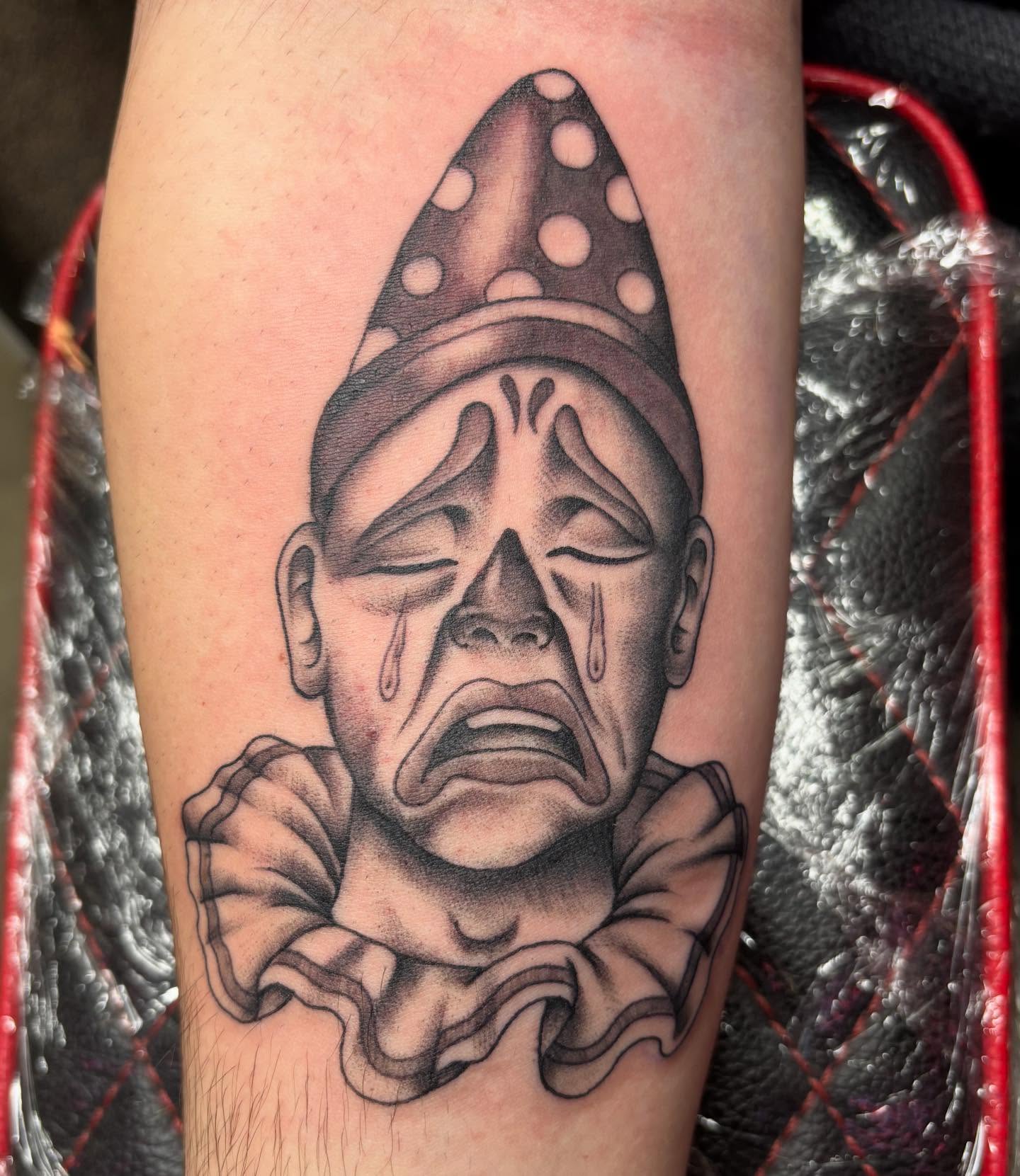 Tattoo by @gonzyiink_208 — black_and_grey