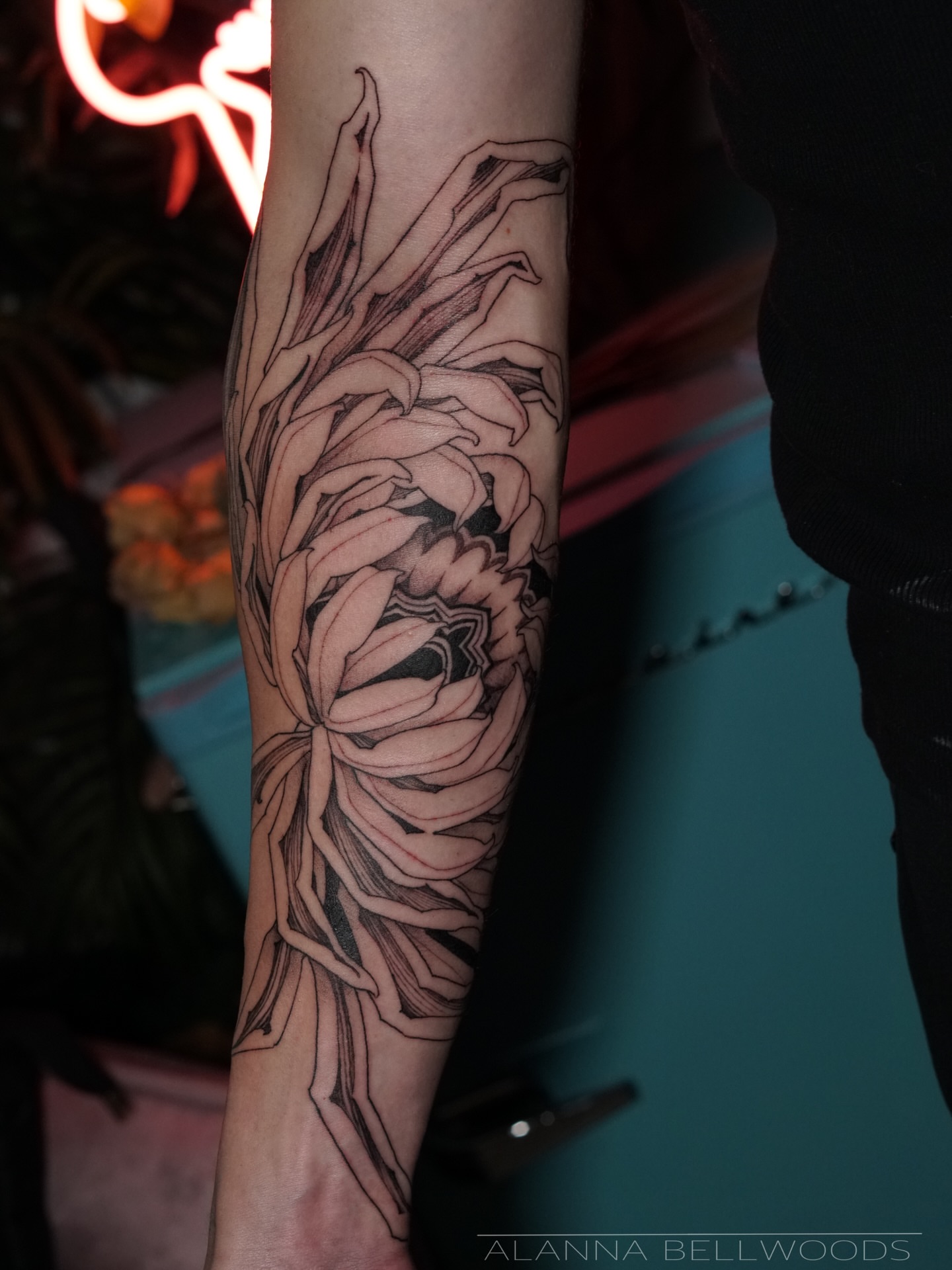 Tattoo by @alannabellwoods — black_and_grey