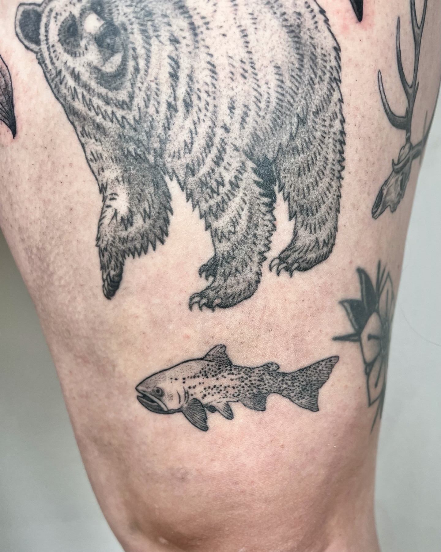 Tattoo by @siltyloamtattoo — dotwork, realism