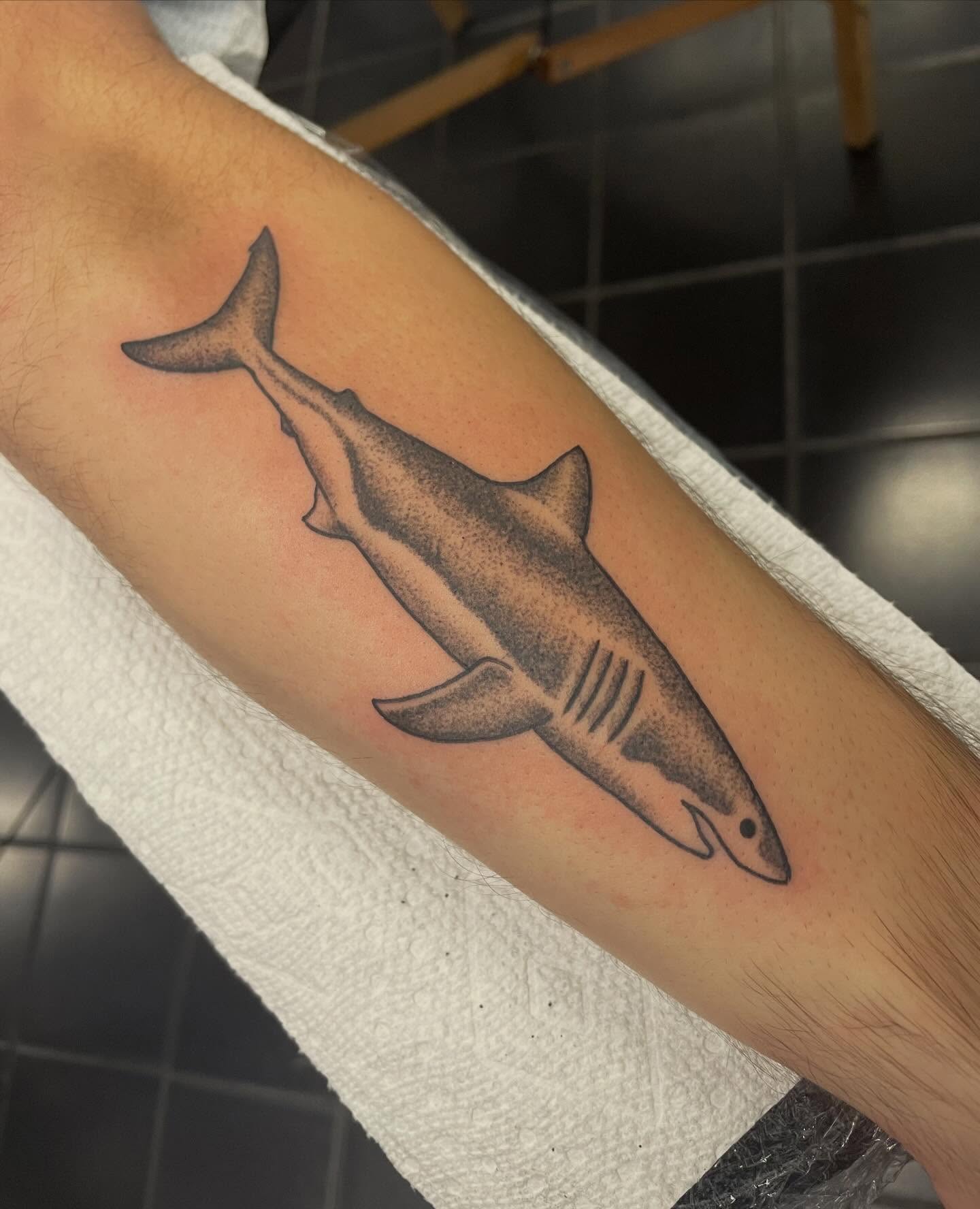 Shark dotwork tattoo on the forearm by Andres Patino 🇪🇨🇺🇸