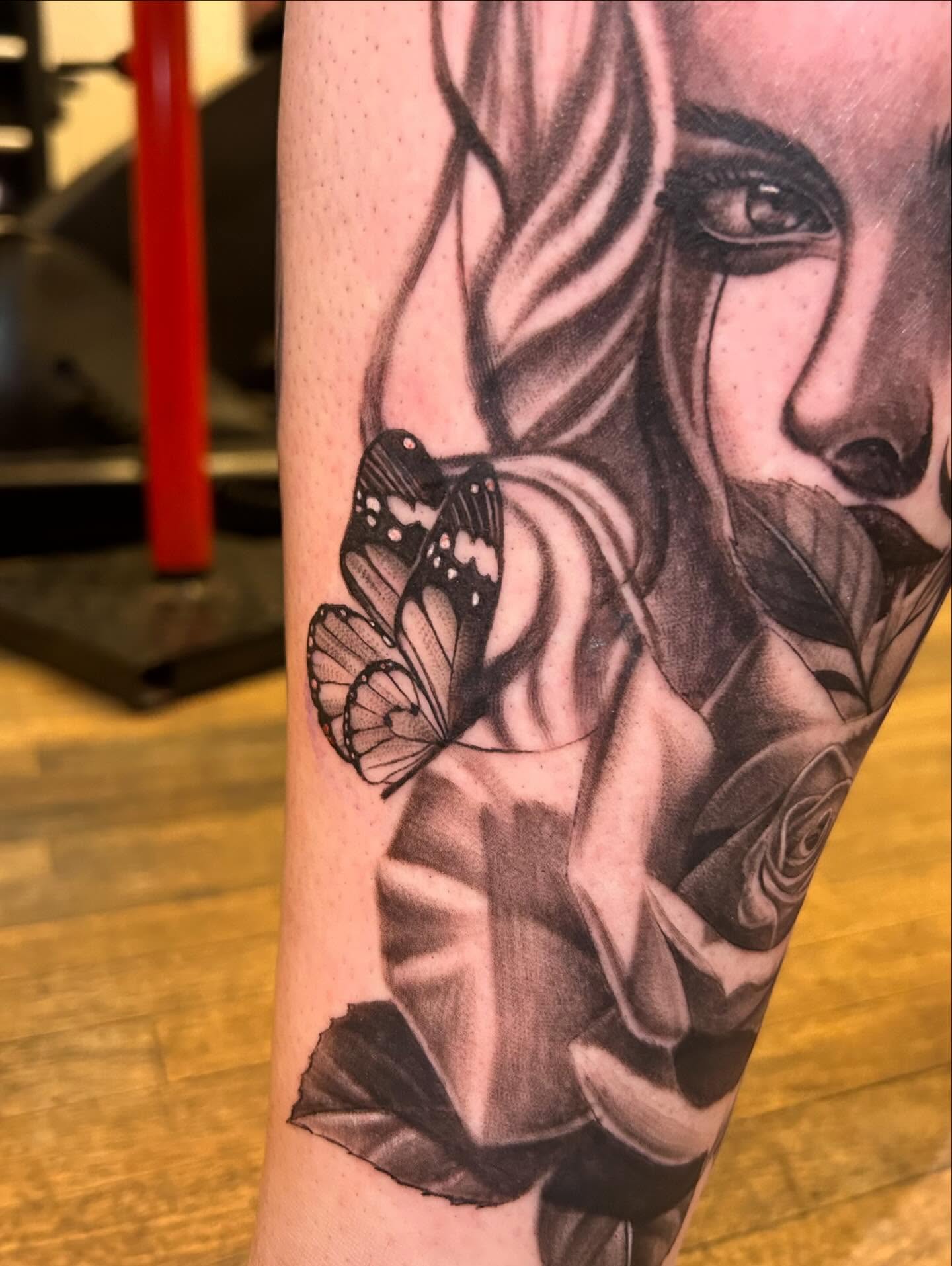 Tattoo by @khloztatz — black_and_grey, realism
