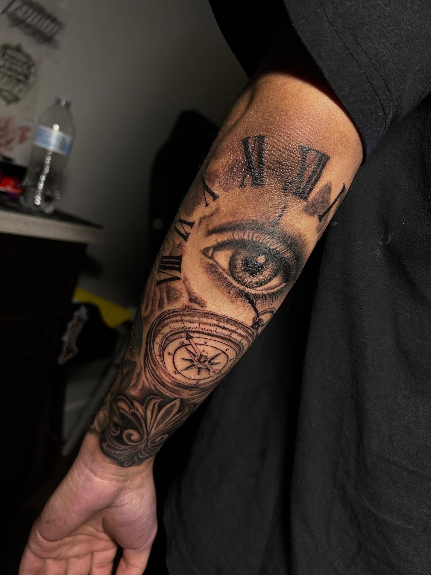 Tattoo by @mena_tats — black_and_grey, realism
