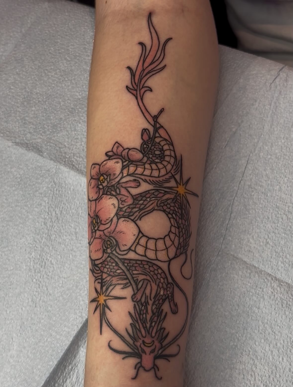 Tattoo by @manicpixietattoos — american_traditional, dotwork