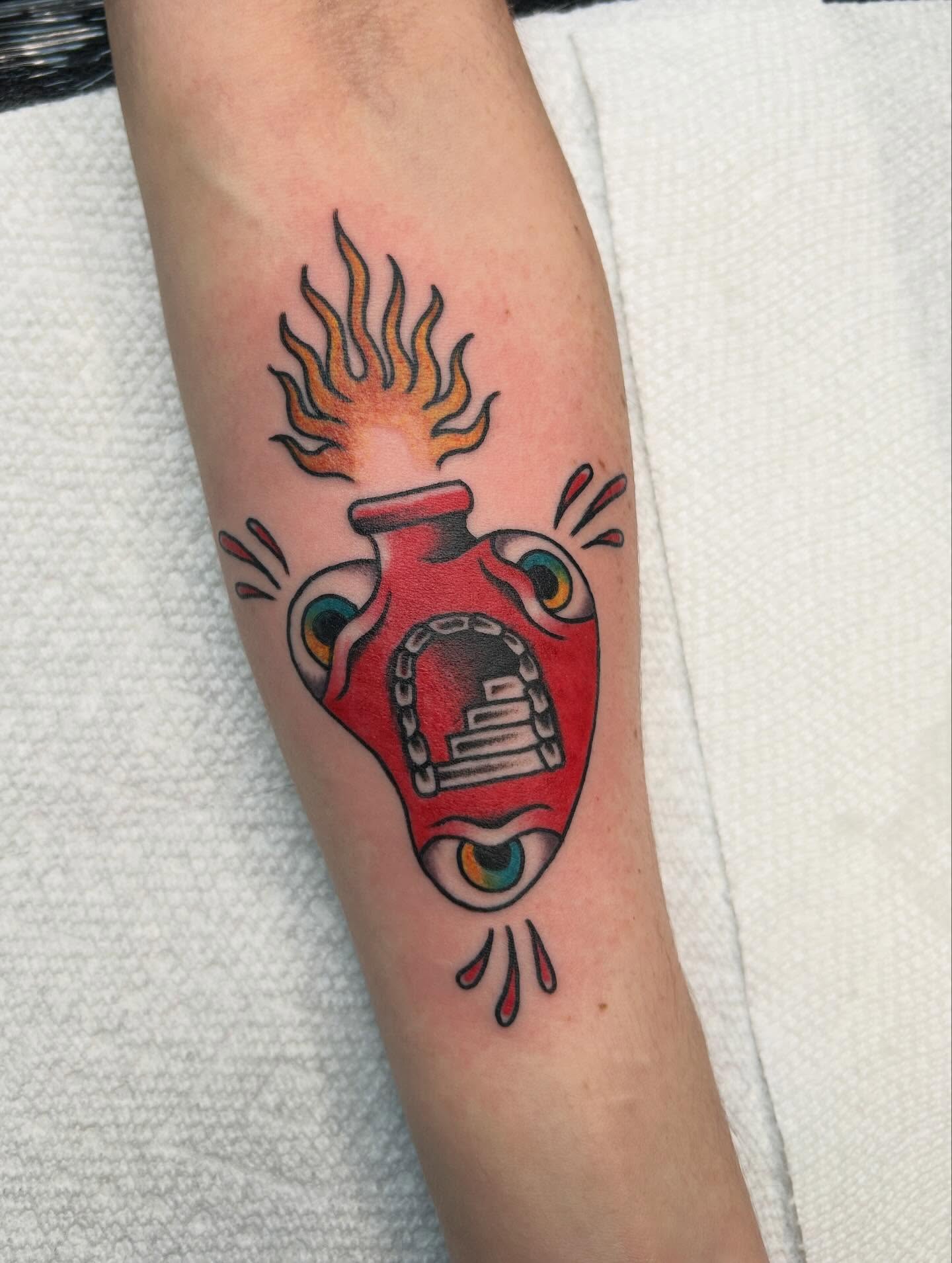 Tattoo by @sun.pokes_ — american_traditional