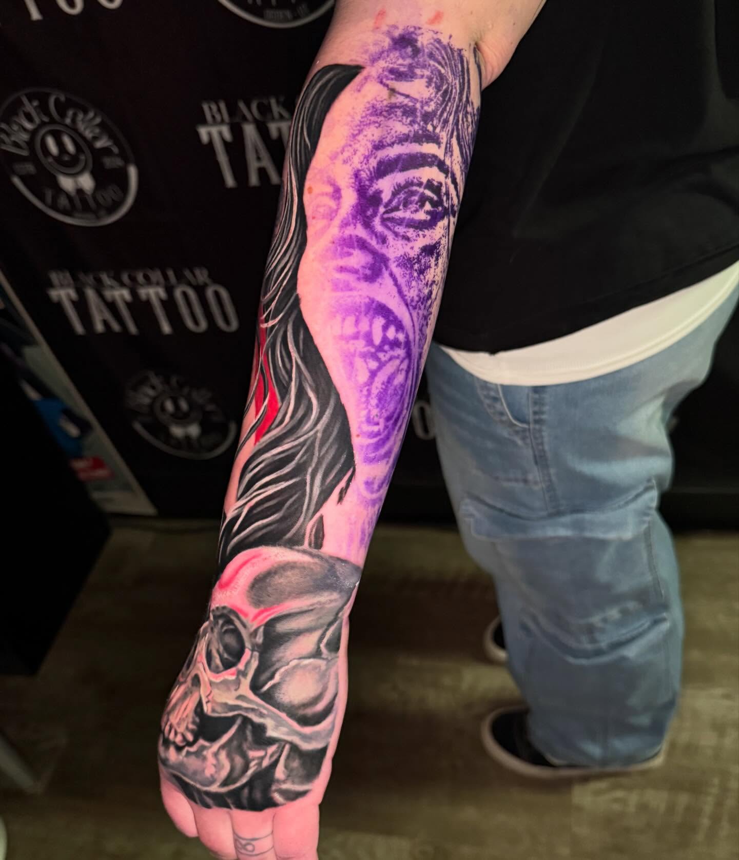Skull and woman realism tattoo on the forearm by InkFloyd Roith