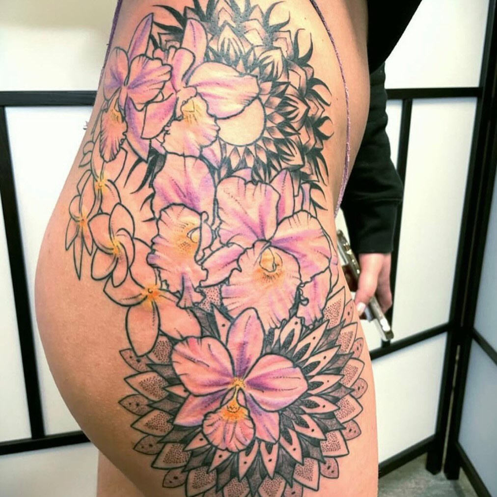 Tattoo by @hobokellyart โ new_school, dotwork