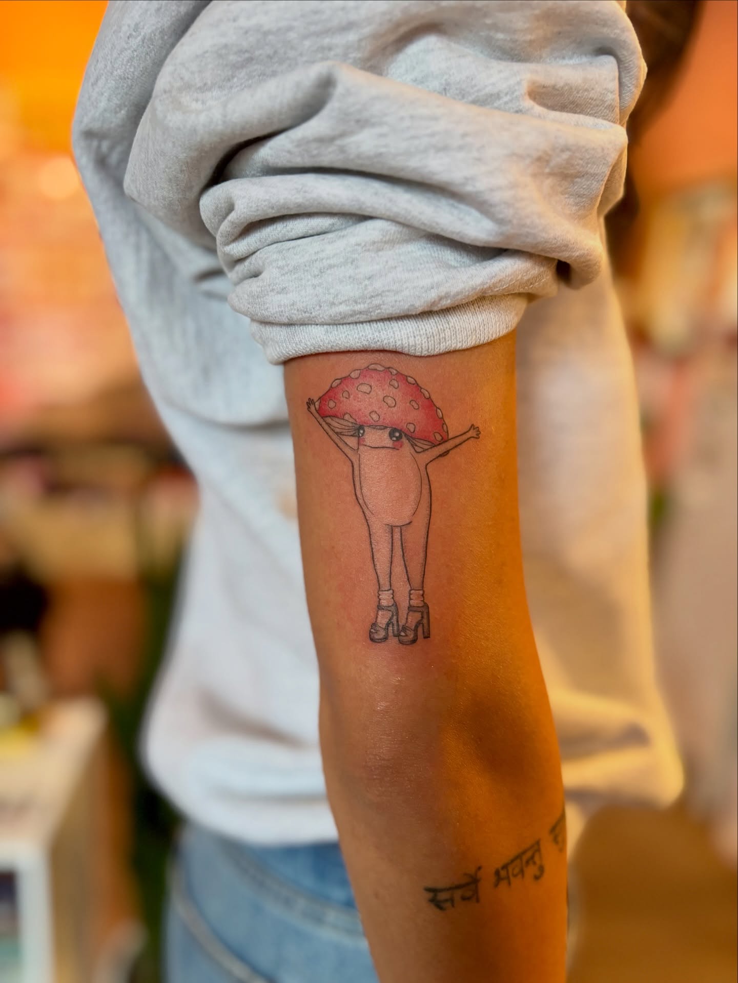 Tattoo by @damoretattoos — illustrative