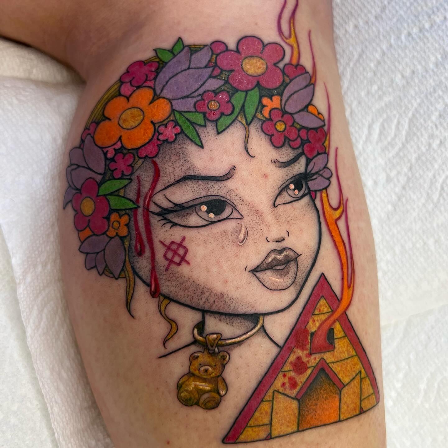 Floral portrait dotwork tattoo on the thigh by 𝔓𝔢𝔞𝔠𝔥𝔶 𝔄𝔫𝔰𝔩𝔢𝔶