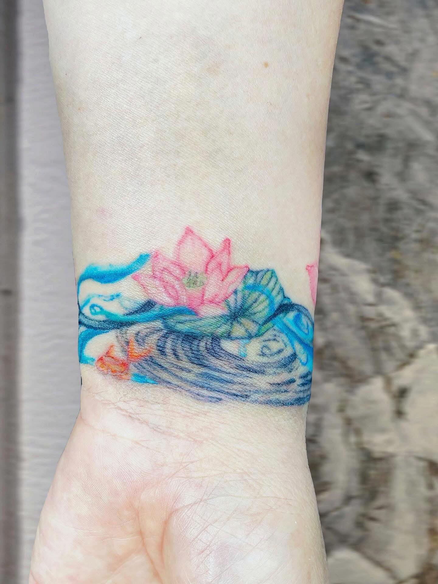 Tattoo by @tattoo_edith_mars — watercolor