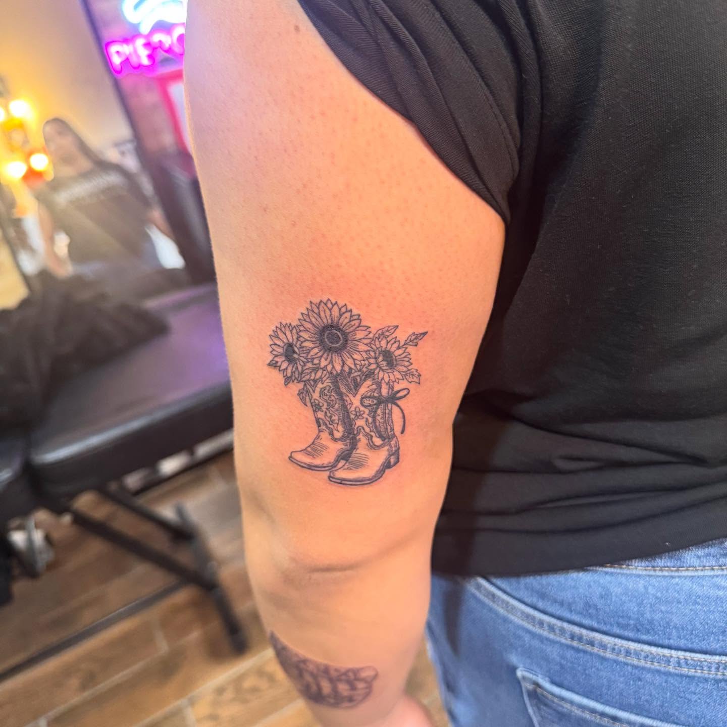 Tattoo by @ariesinkedme — black_and_grey