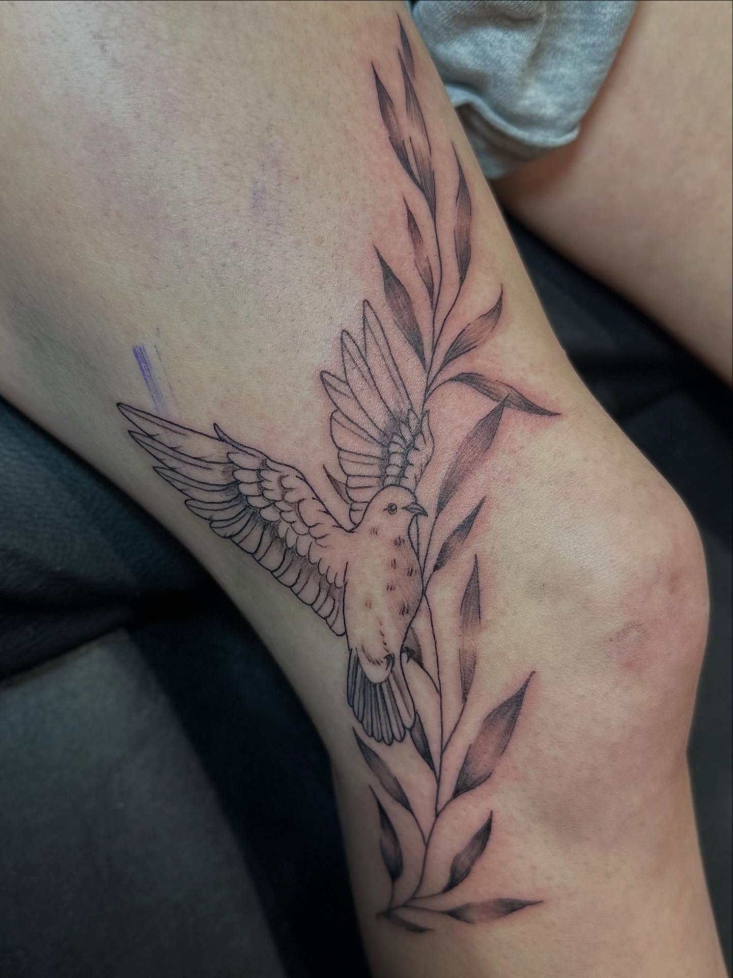 Tattoo by @jewelstattoos_ — black_and_grey